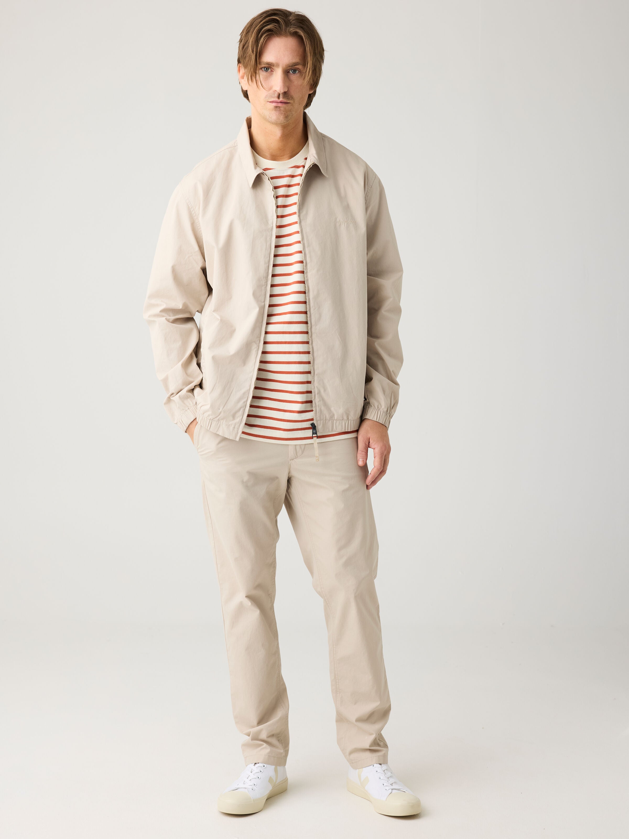 Lockeres gestreiftes T-Shirt aus Bio-Baumwolle