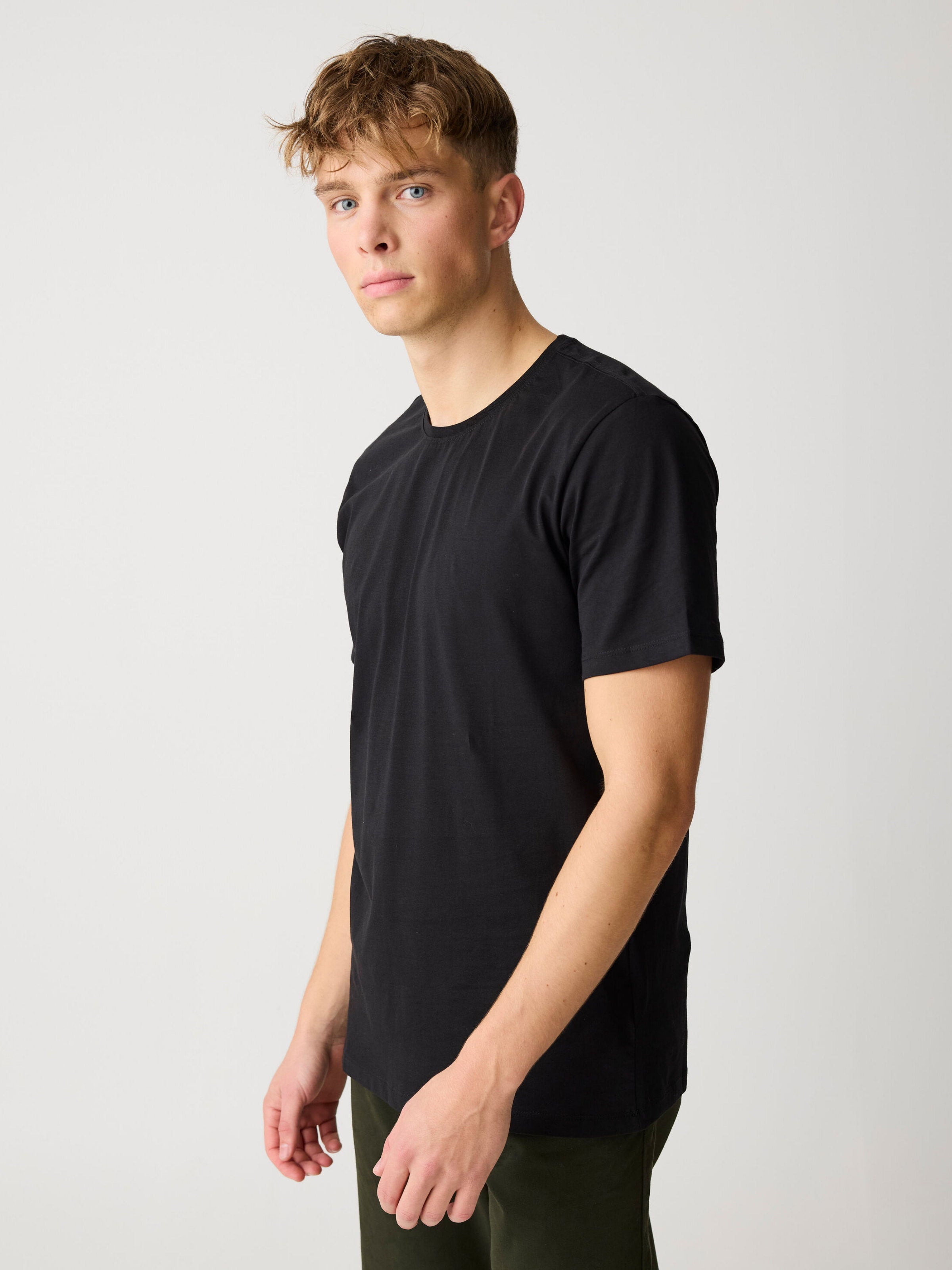 Basic T-Shirt aus Bio-Baumwolle