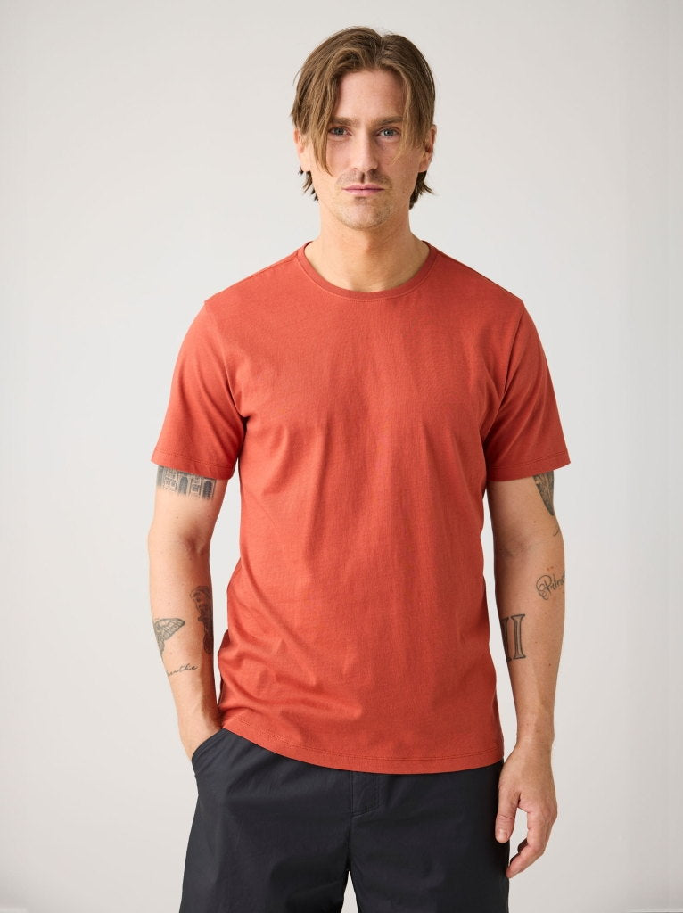 Basic T-Shirt aus Bio-Baumwolle