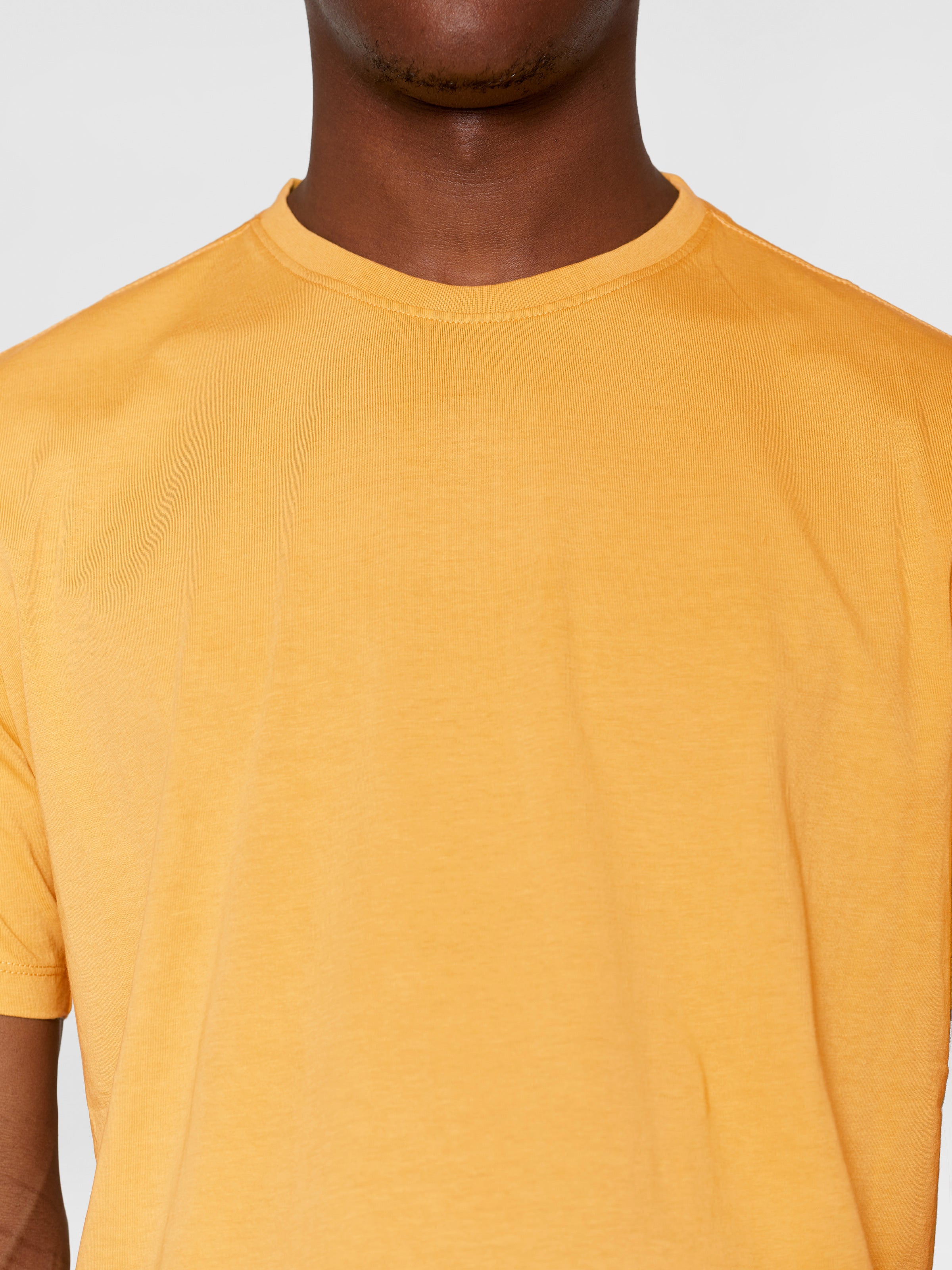 Basic T-Shirt aus Bio-Baumwolle