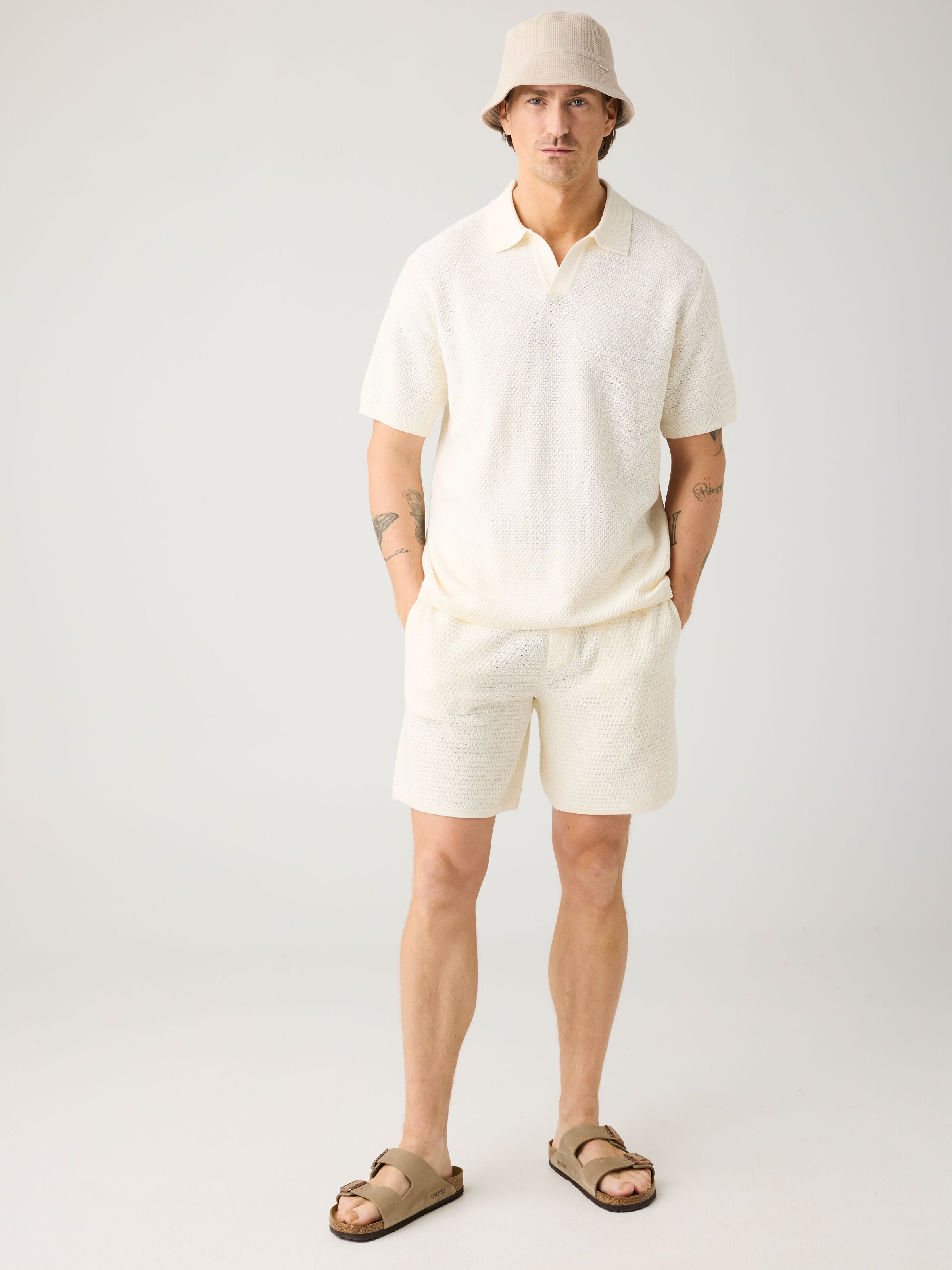 Lockeres gestricktes Poloshirt aus Bio-Baumwolle