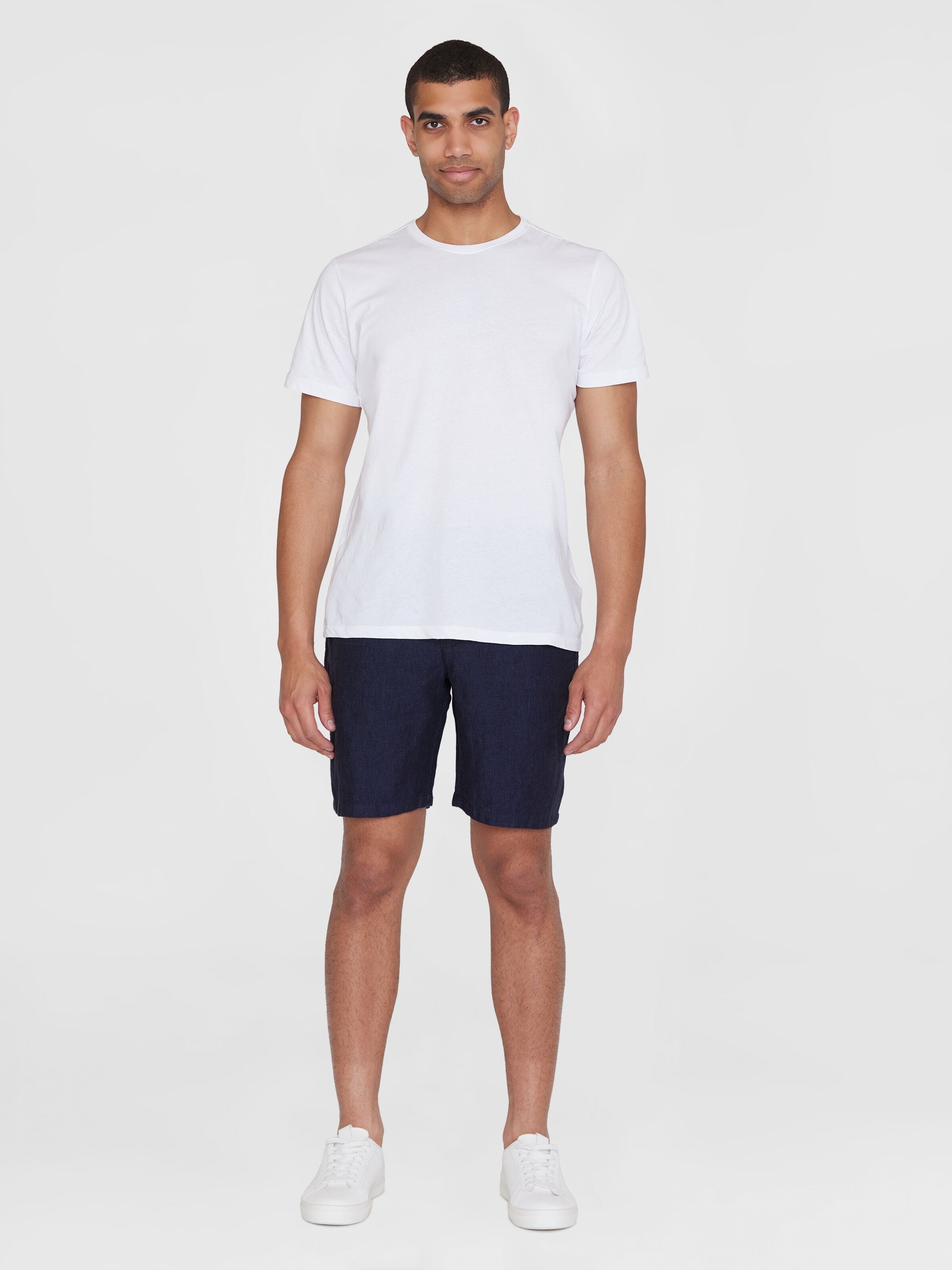 Regular Shorts CHUCK aus Bio-Leinen