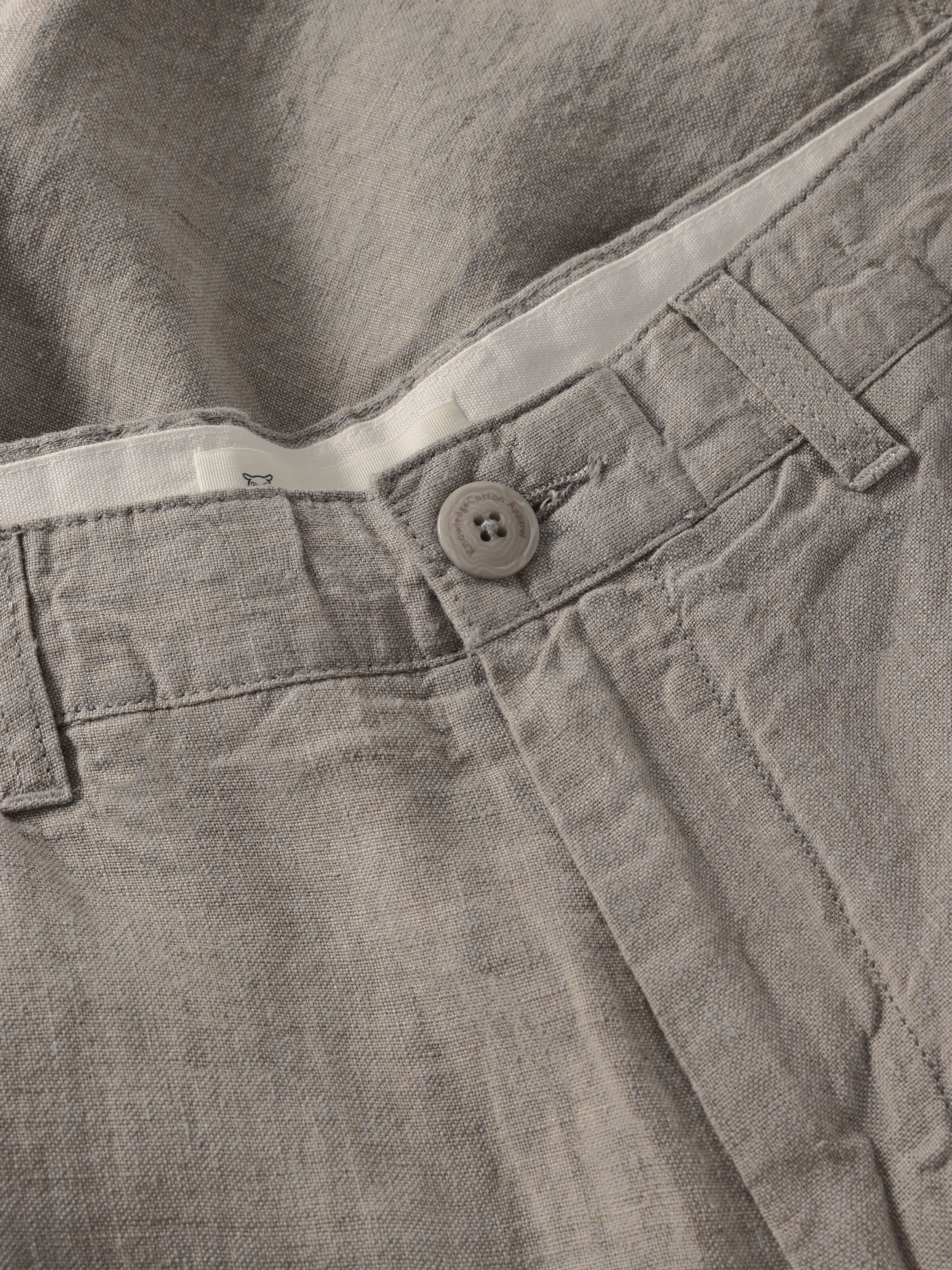 Regular Shorts CHUCK aus Bio-Leinen