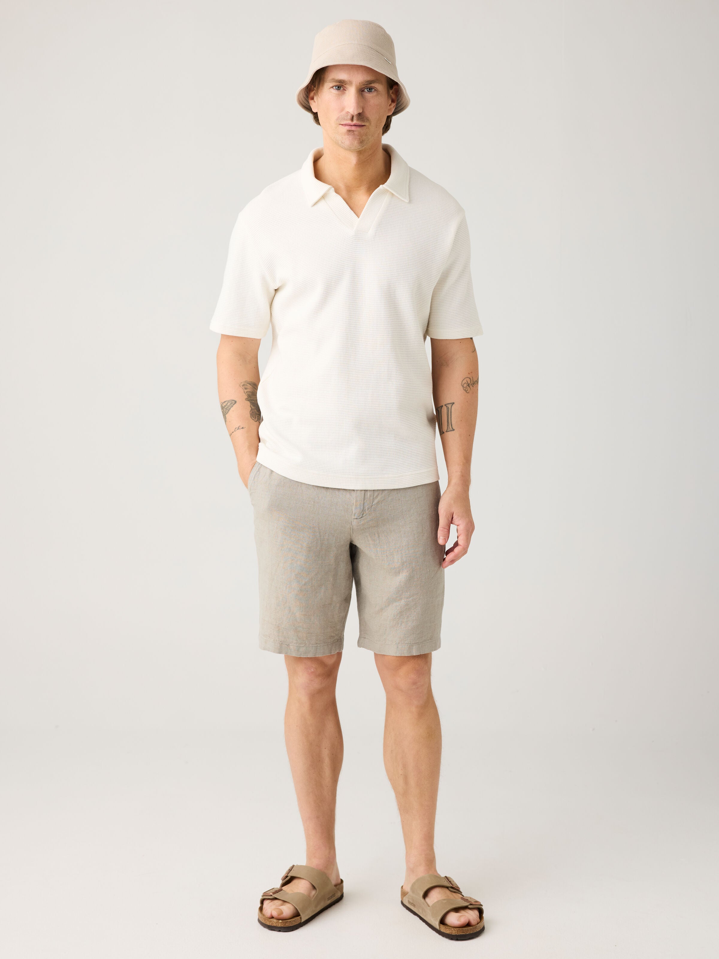 Regular Shorts CHUCK aus Bio-Leinen