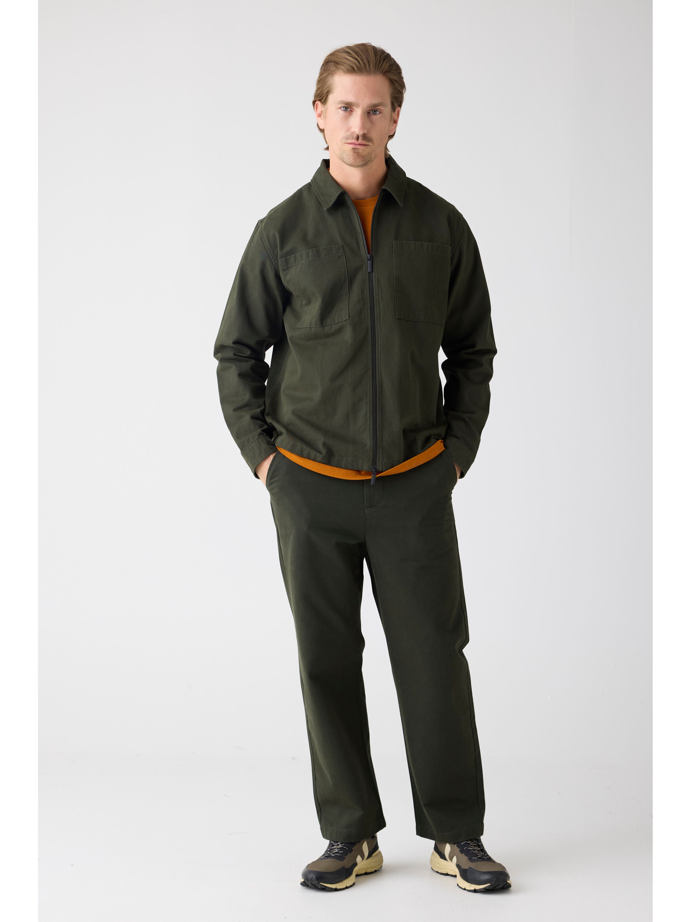 Flint weite Chino-Hose aus Bio-Baumwolle