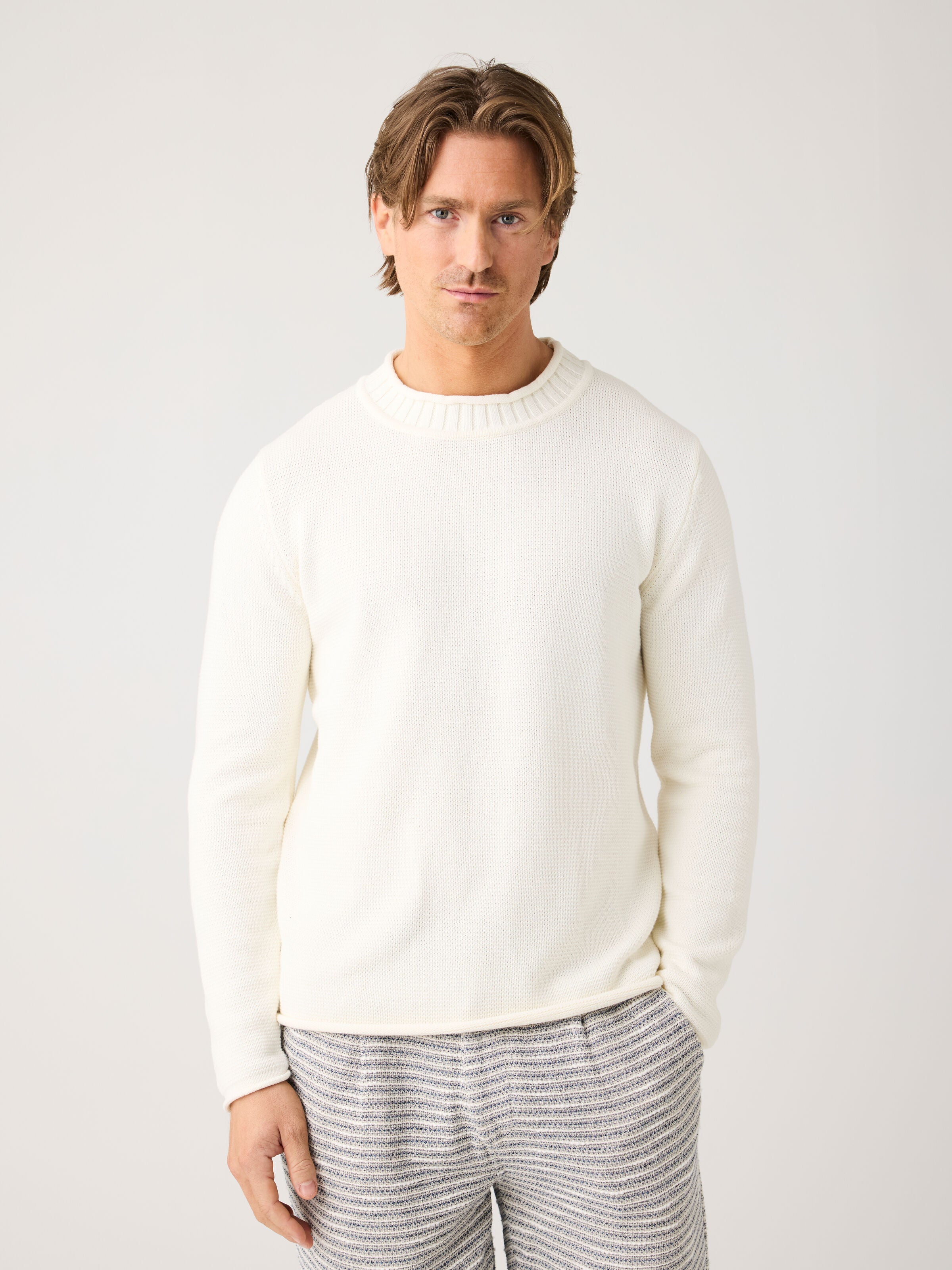 Leichter Pullover mit Rundhalsausschnitt aus Bio-Baumwolle
