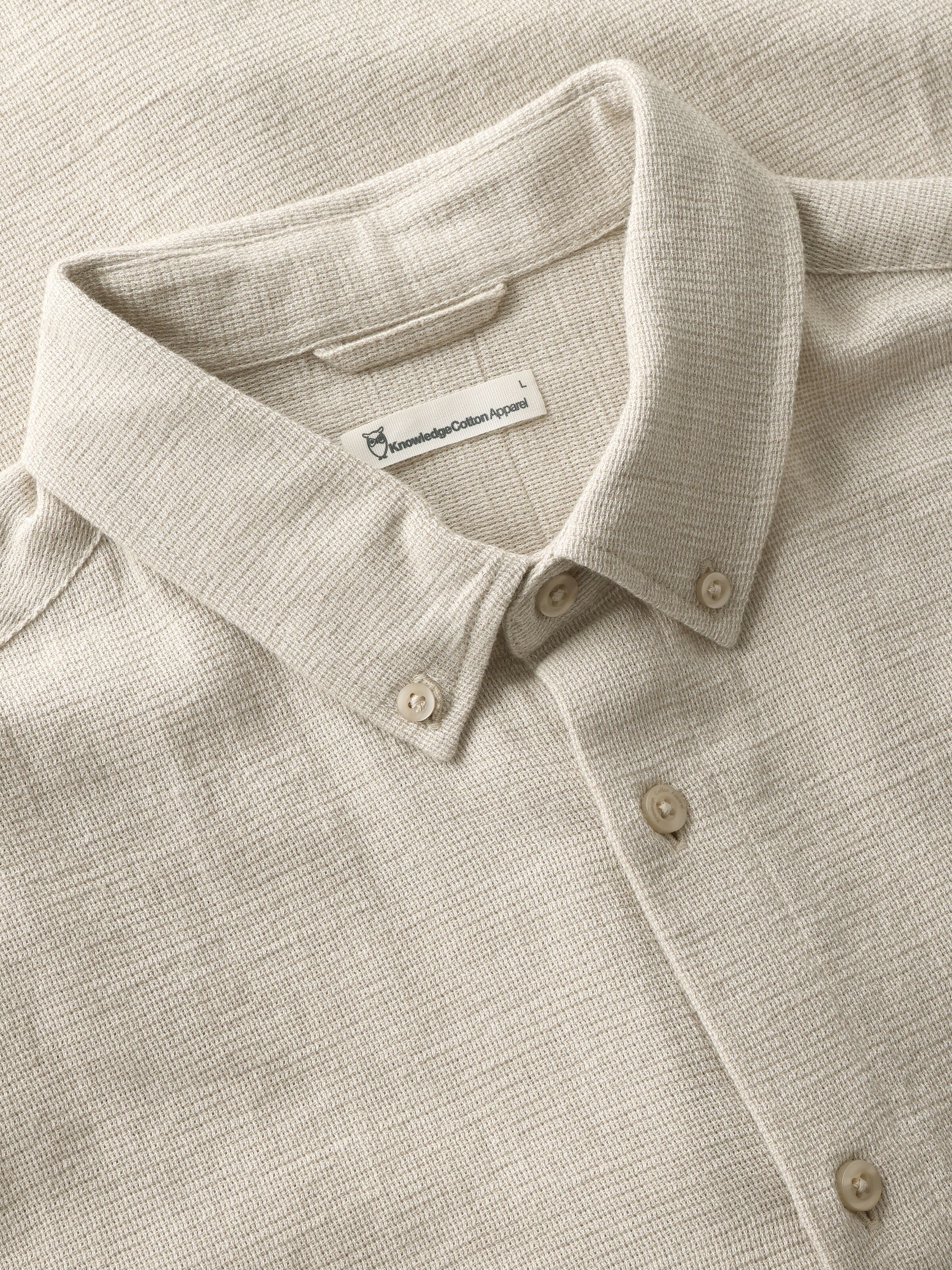 Langarmhemd mit Struktur aus Bio-Baumwolle