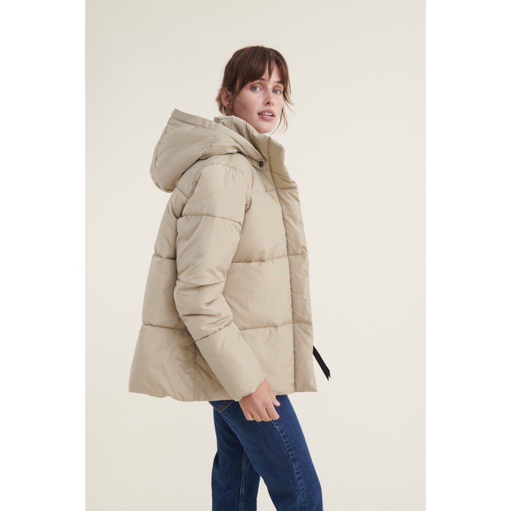 Kurze Pufferjacke DAGMAR aus recyceltem Polyester