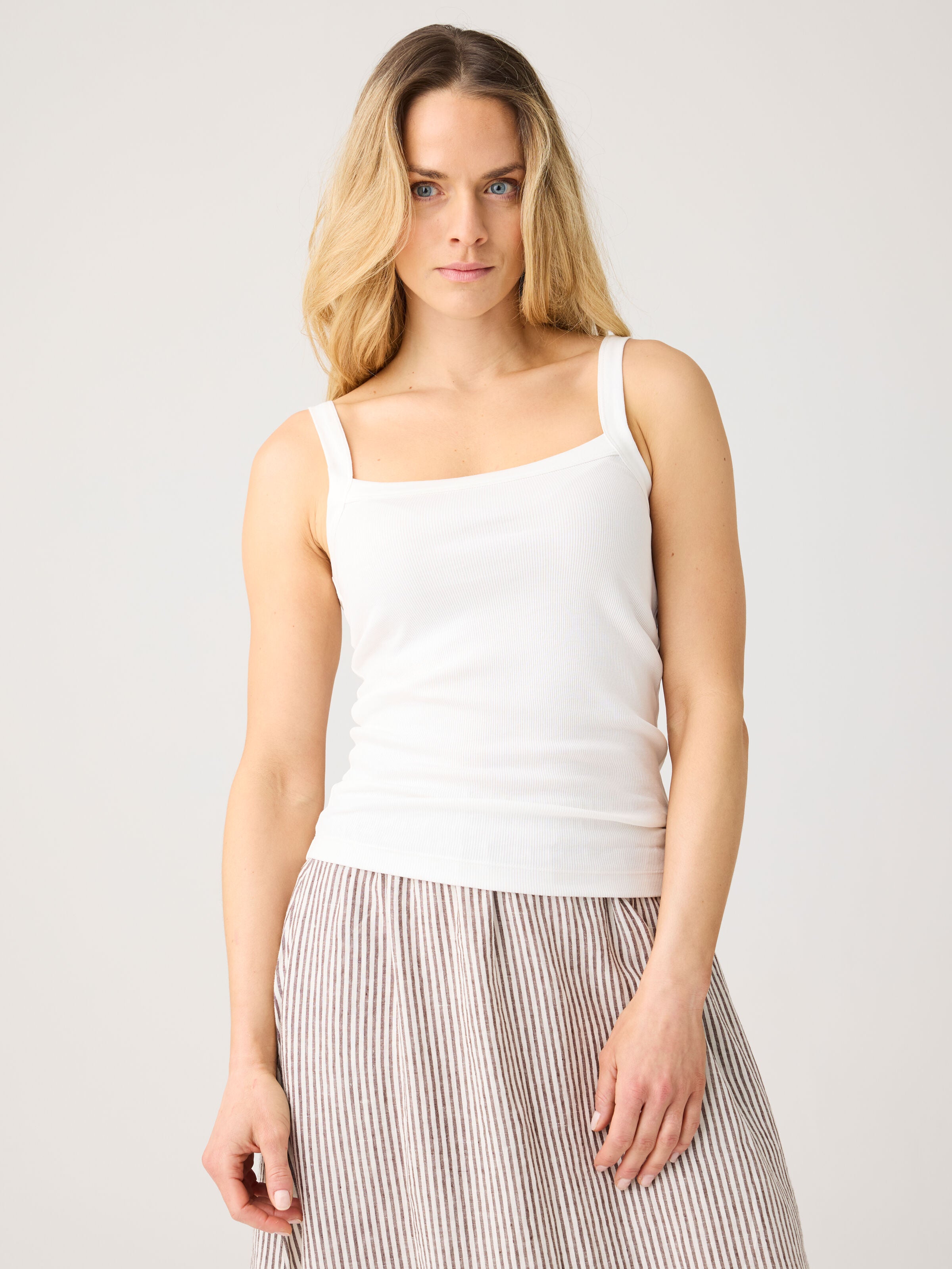 Trägertop RIB STRAB aus Bio-Baumwolle