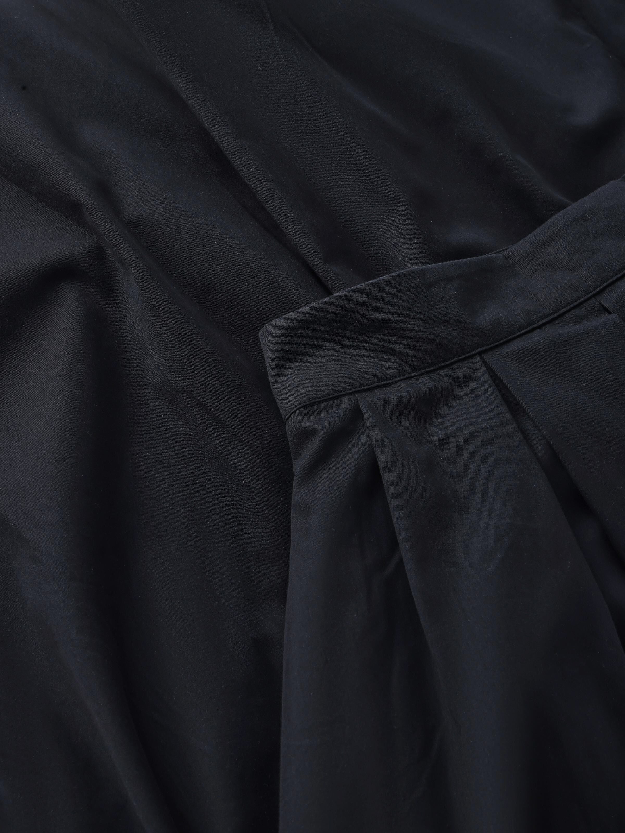 Langer Satin-Faltenrock aus Bio-Baumwolle