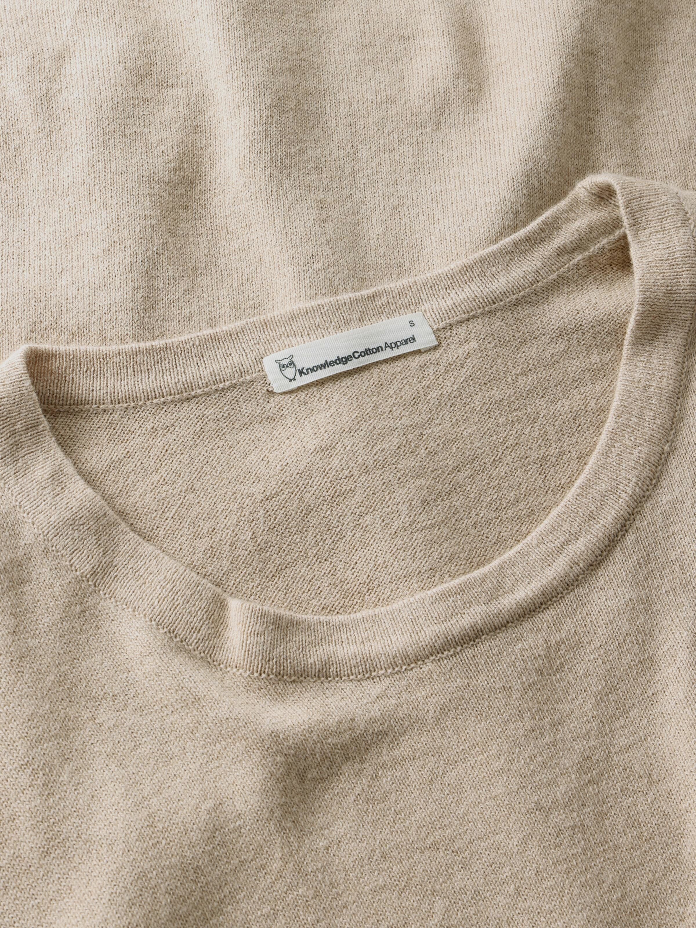Gestricktes lockeres T-Shirt aus Kaschmir