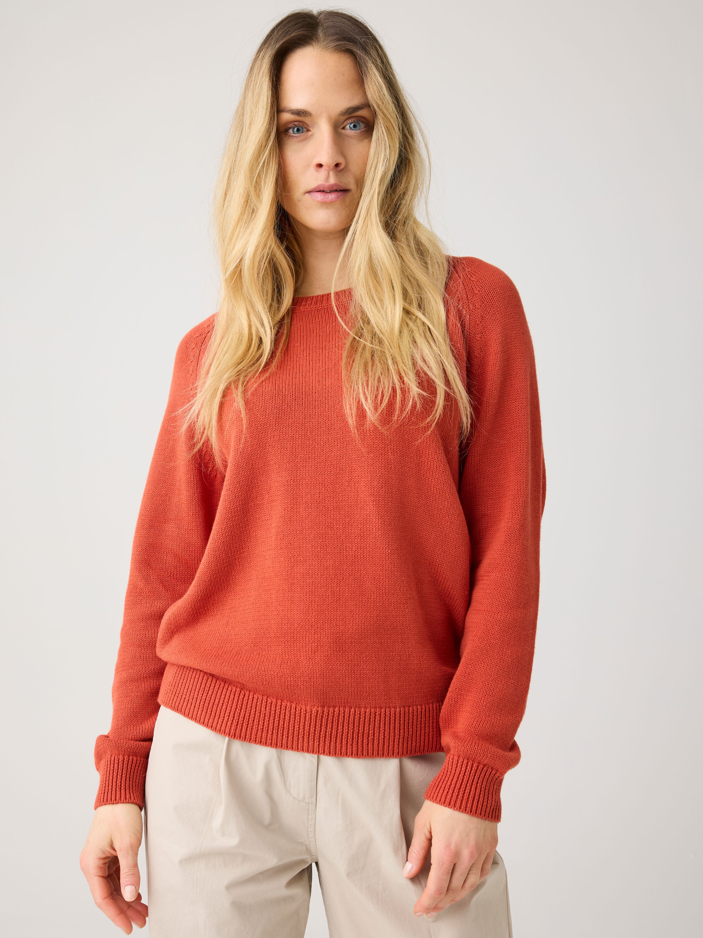 Leichter Rundhals-Pullover aus Bio-Baumwolle