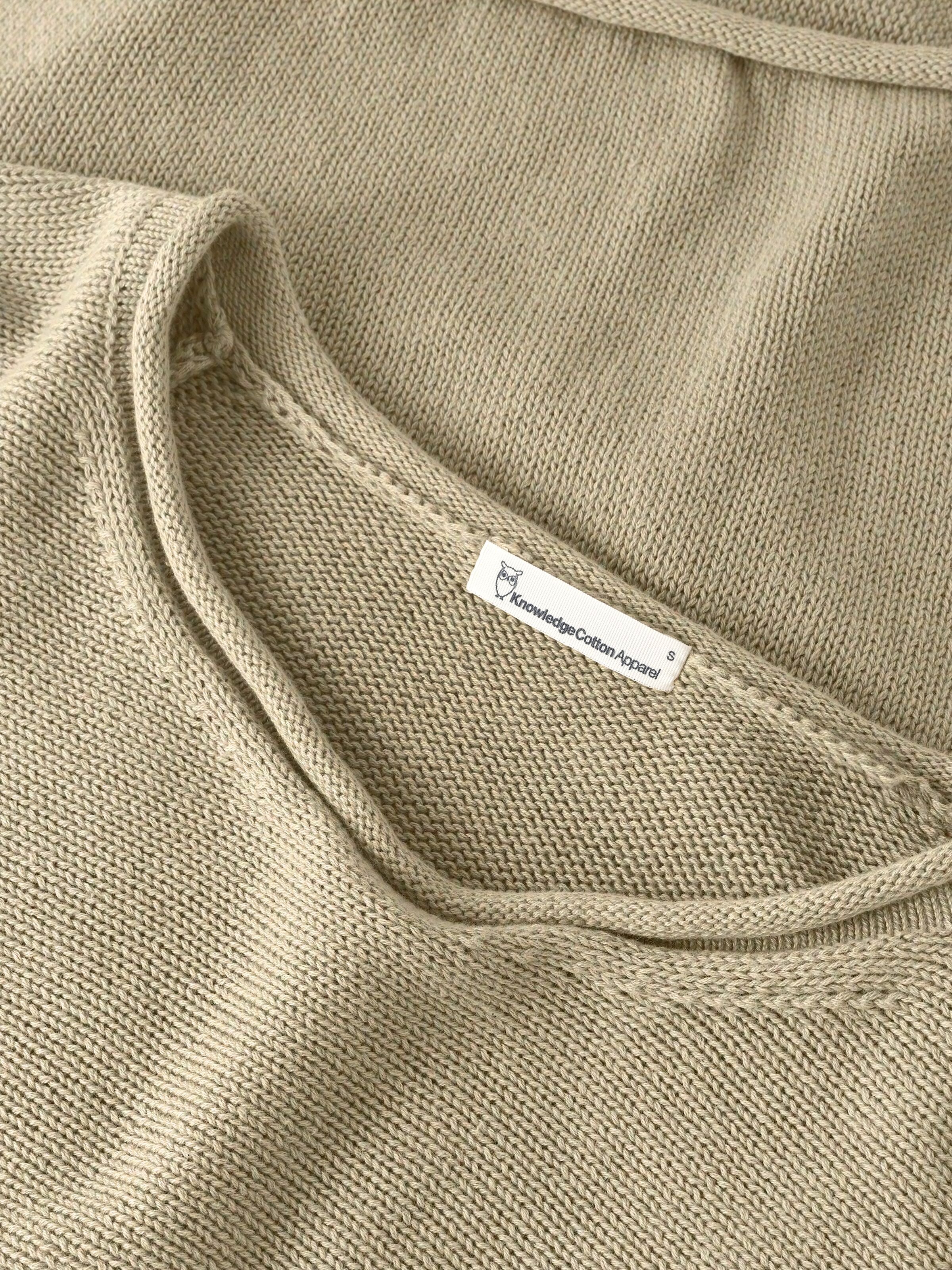 Leichter Pullover mit Fledermausärmeln aus Bio-Baumwolle