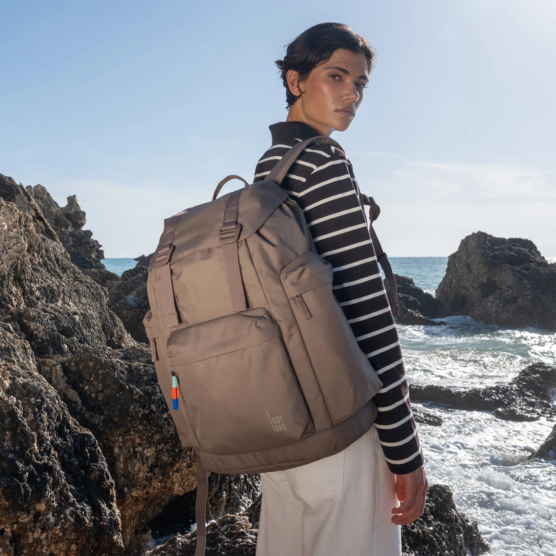 Flap Pack LARGE Rucksack mit Laptopfach aus RE:PET