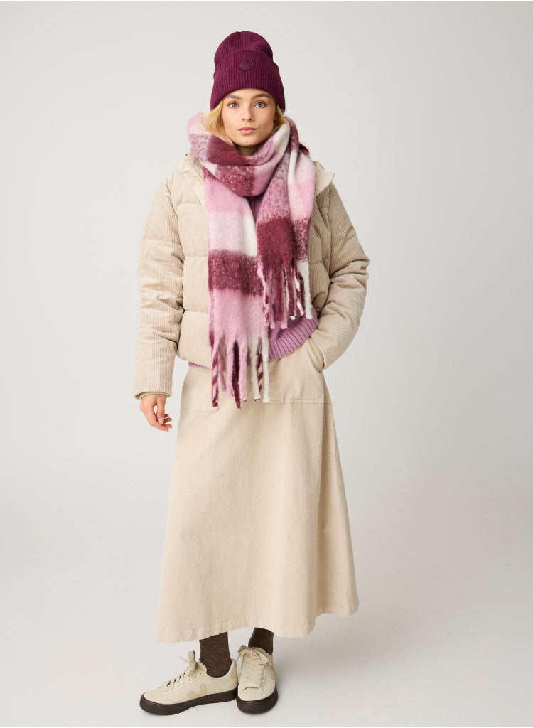 Großer Schal mit Fransen aus recyceltem Polyester