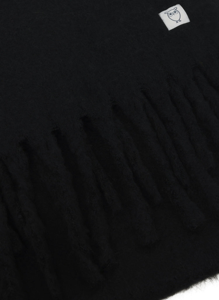 Großer Schal mit Fransen aus recyceltem Polyester