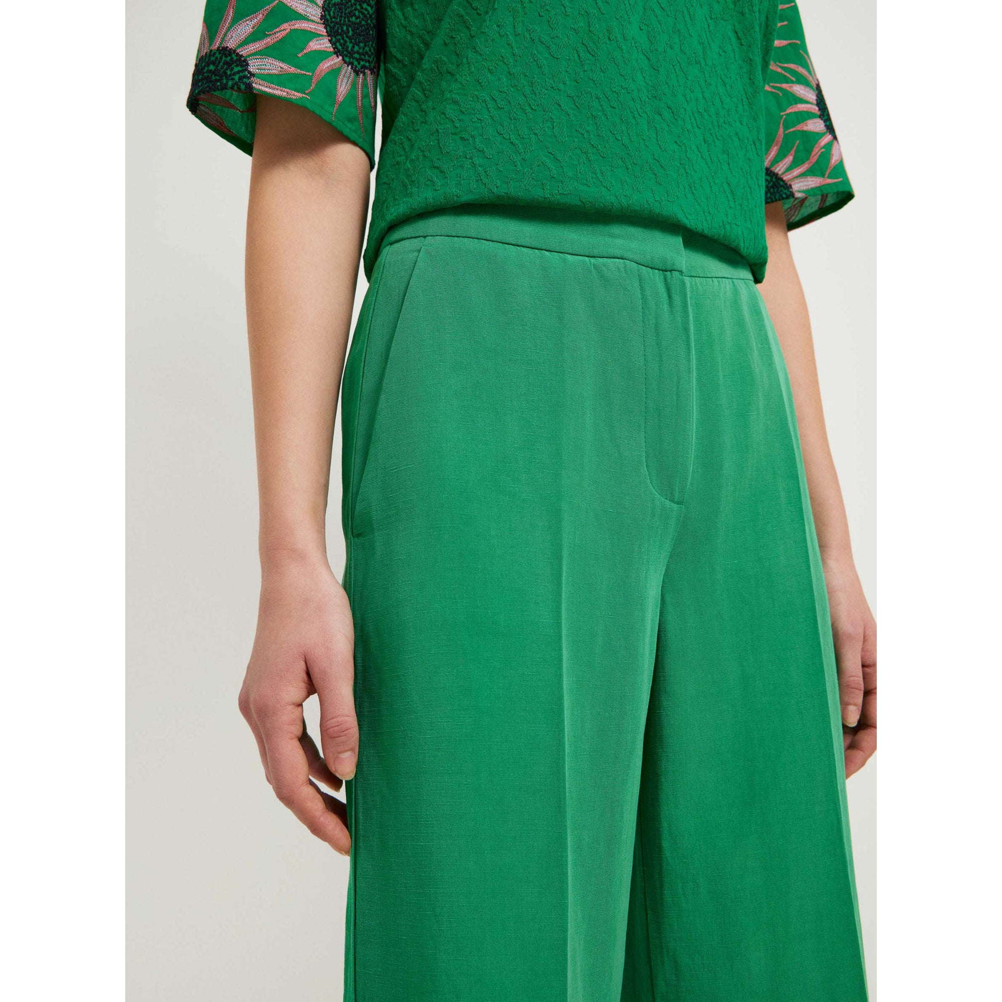 Hose mit weitem Bein aus TENCEL™ und Bio-Leinen