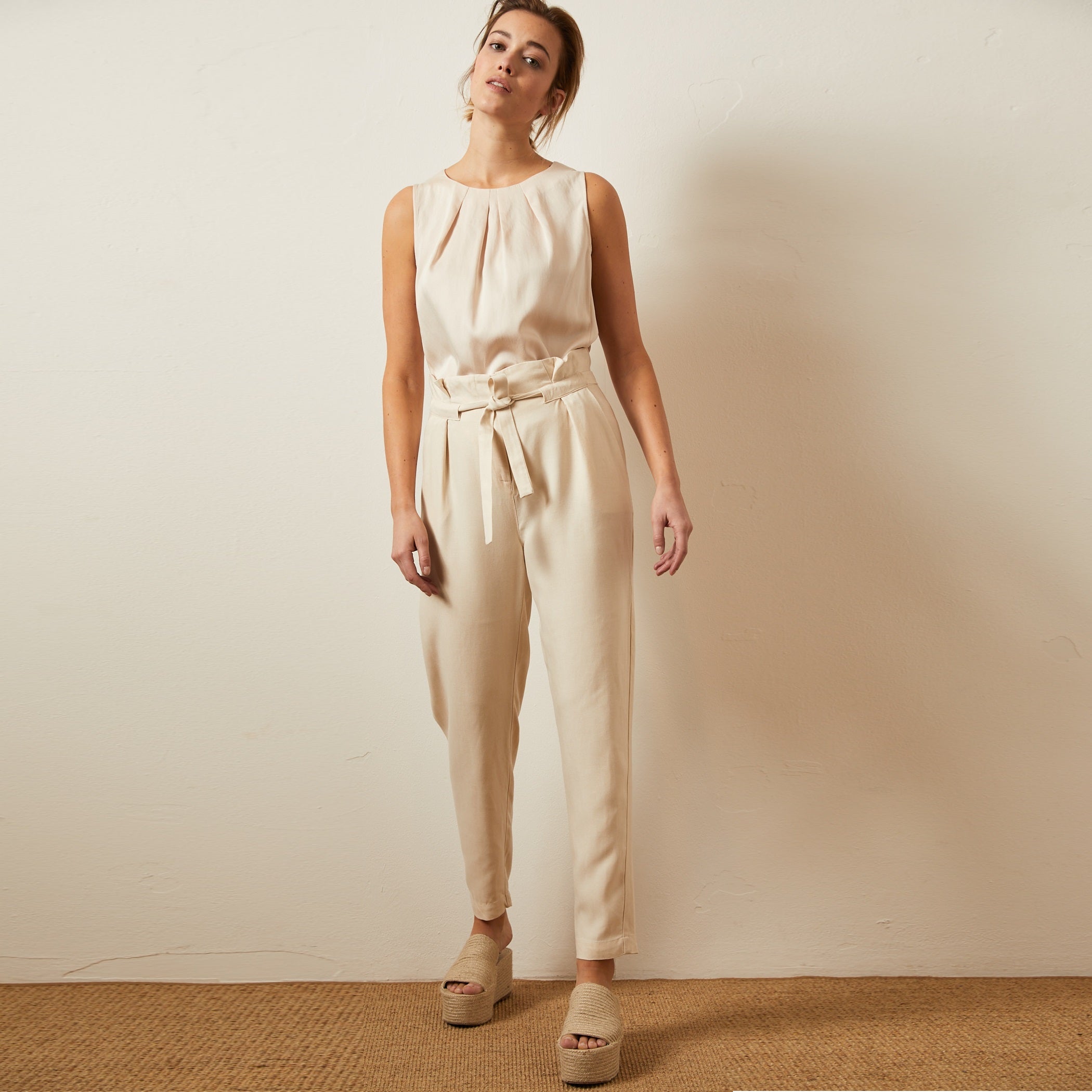 Paperbag Hose aus Tencel und Leinen