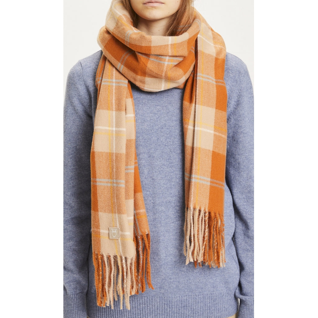 Karomuster-Schal MADELINE aus recyceltem Post-Consumer-Polyester