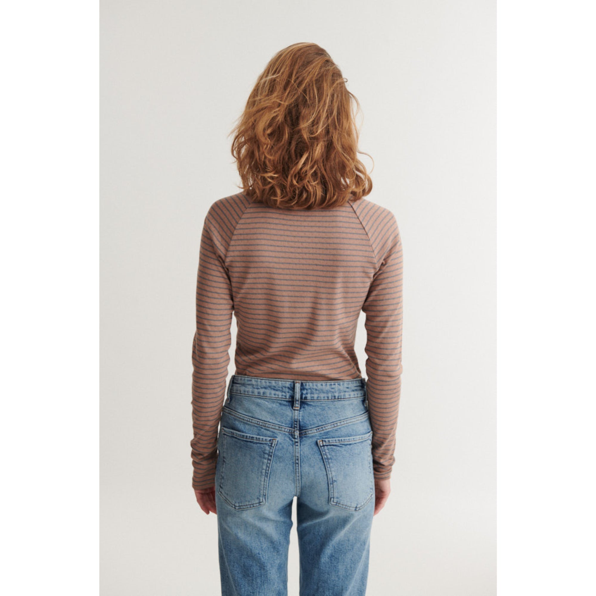 Langarmshirt ARENSE mit Lochmuster aus Bio-Baumwolle