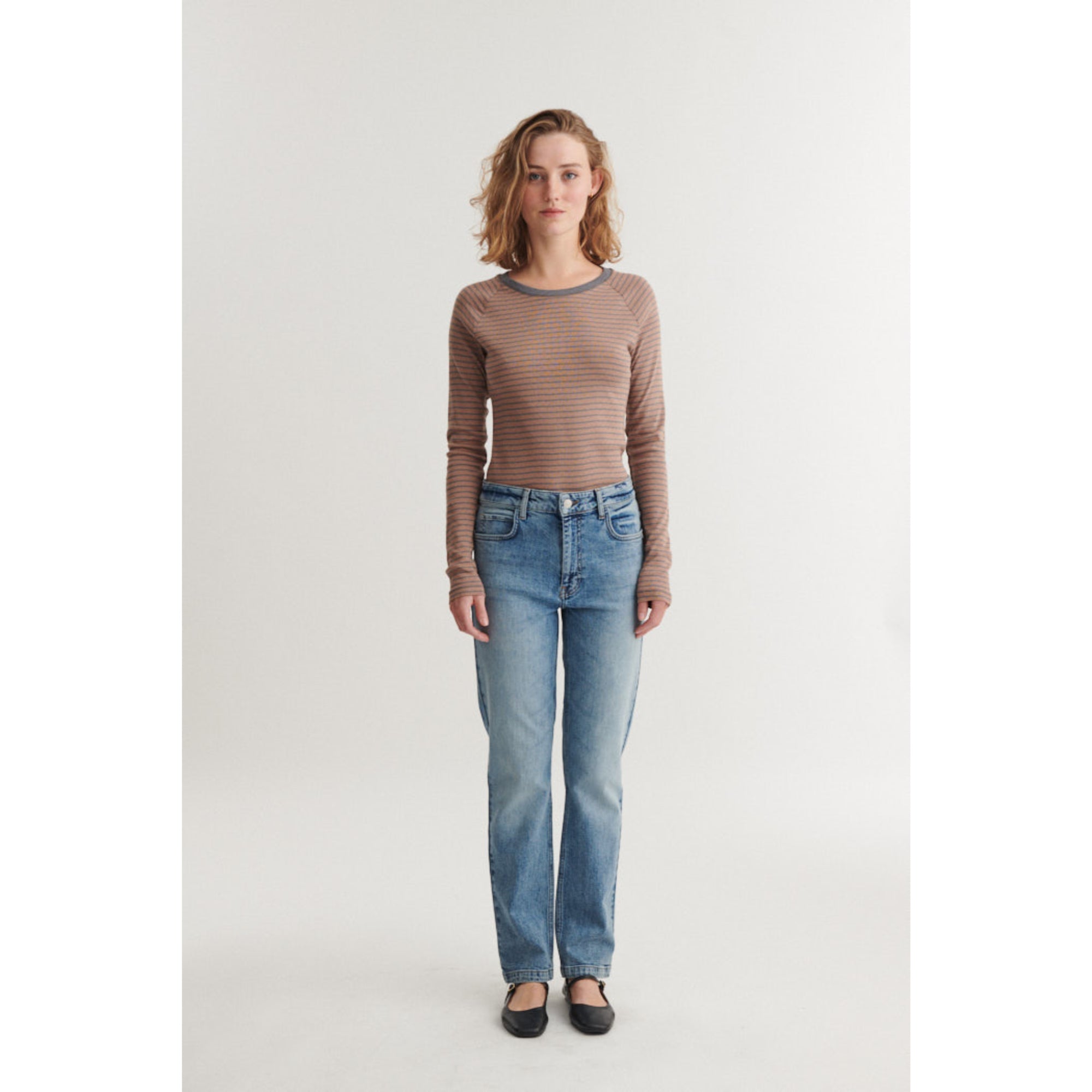 Langarmshirt ARENSE mit Lochmuster aus Bio-Baumwolle