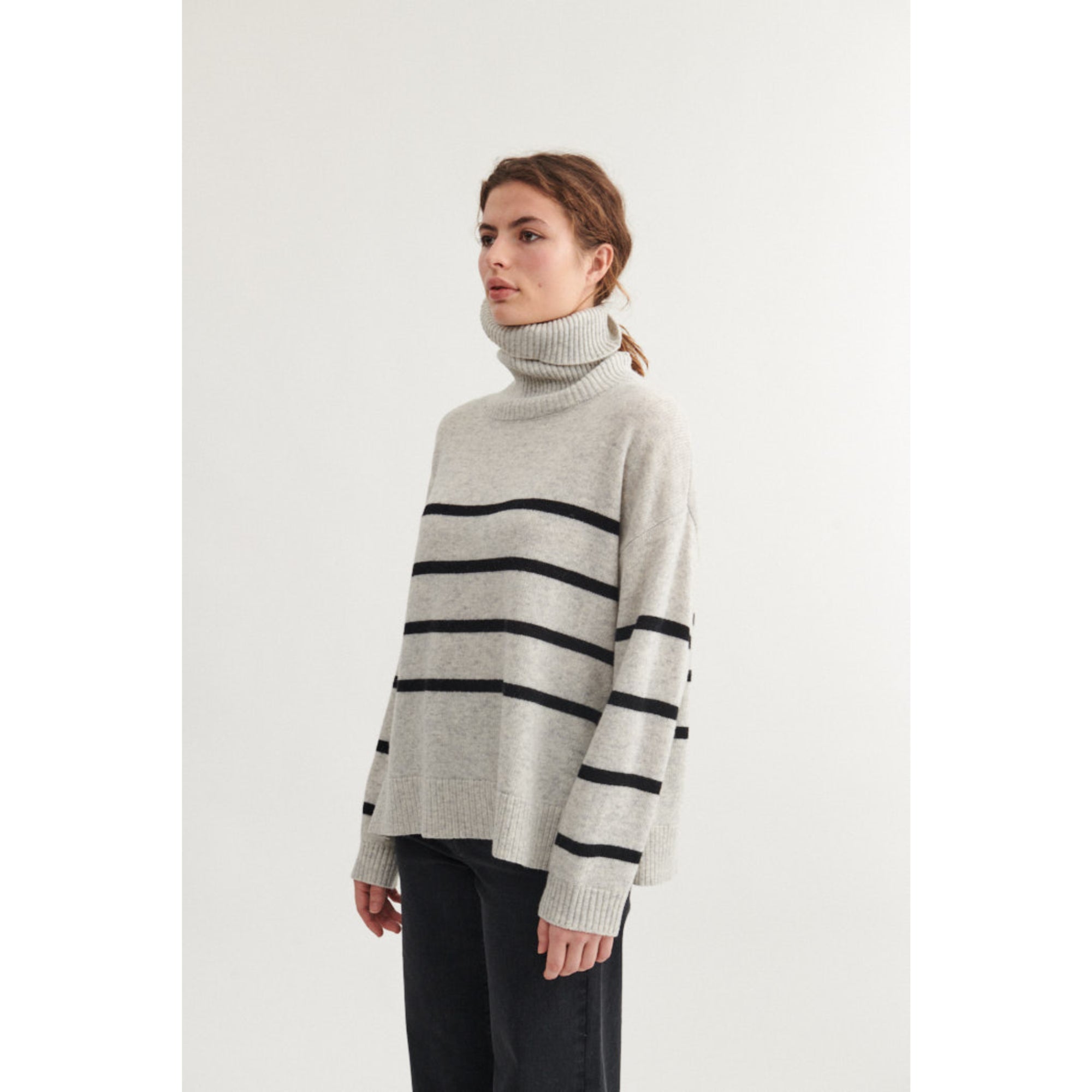 Gestreifter Pullover LISE mit Rundhals aus recycelter Wolle
