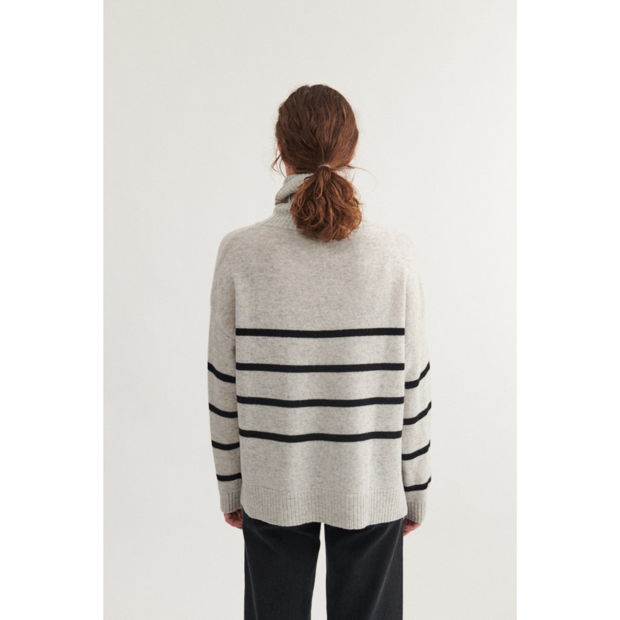Gestreifter Pullover LISE mit Rundhals aus recycelter Wolle