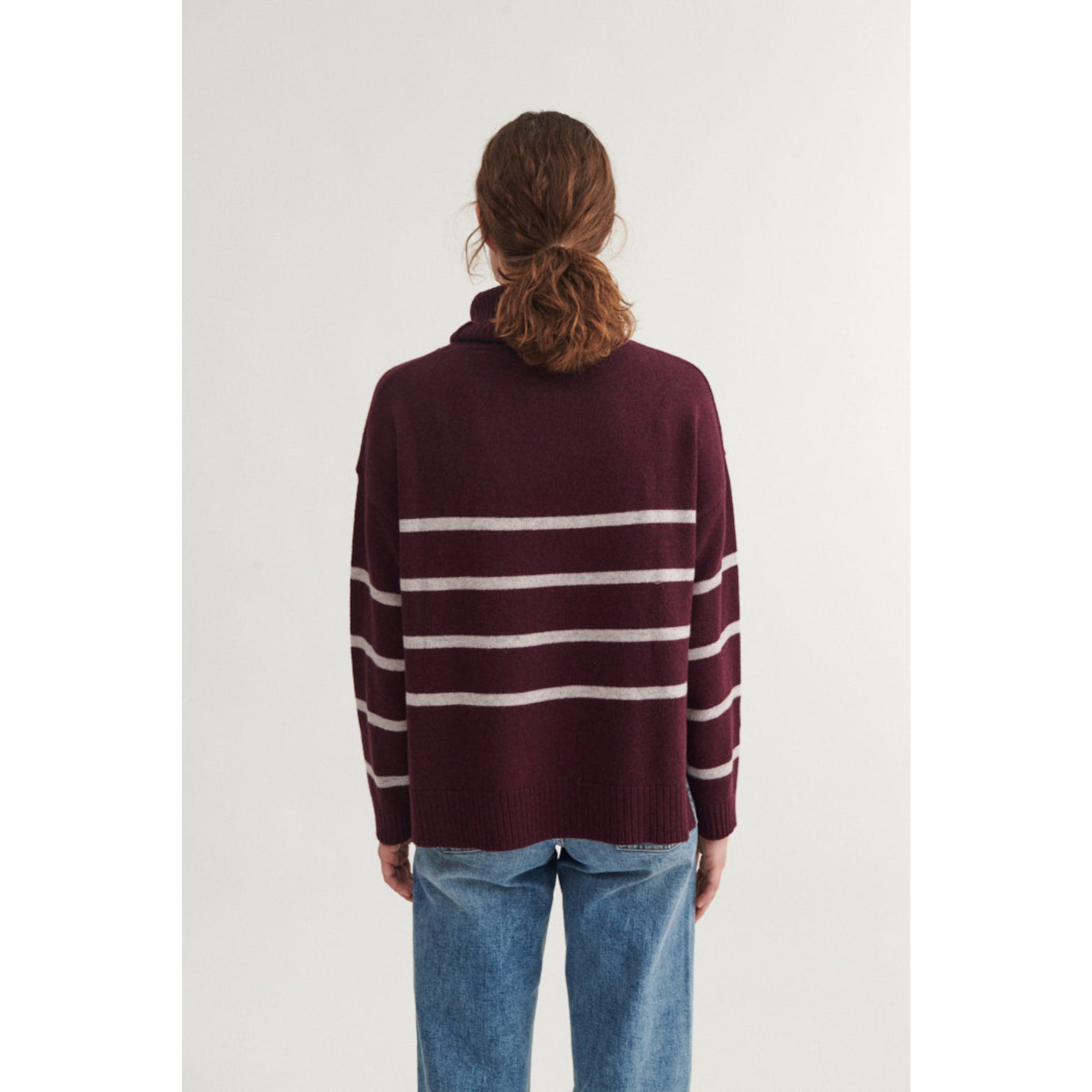 Gestreifter Pullover LISE mit Rundhals aus recycelter Wolle