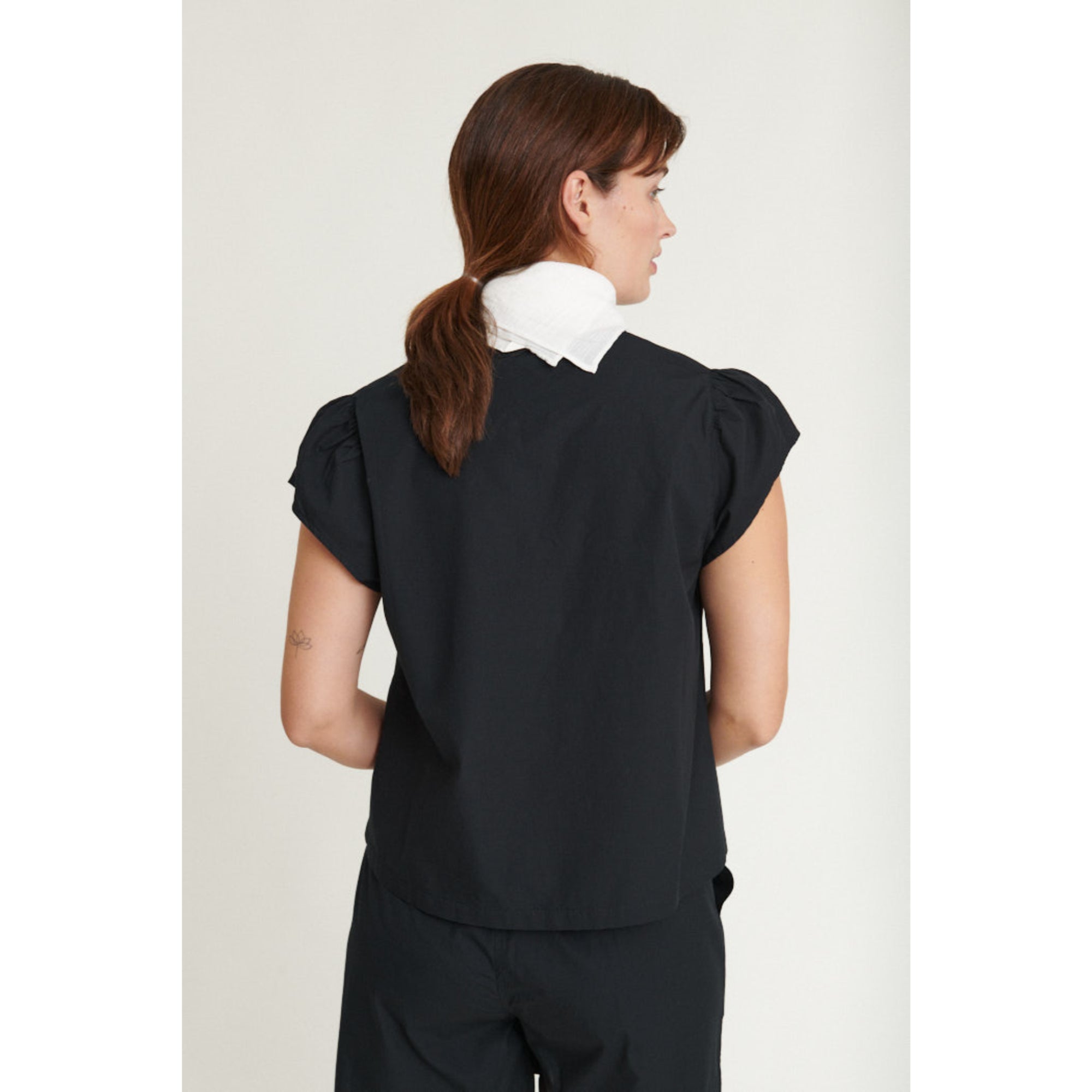 Kurzarm Shirt SILJE Bluse aus Bio-Baumwolle