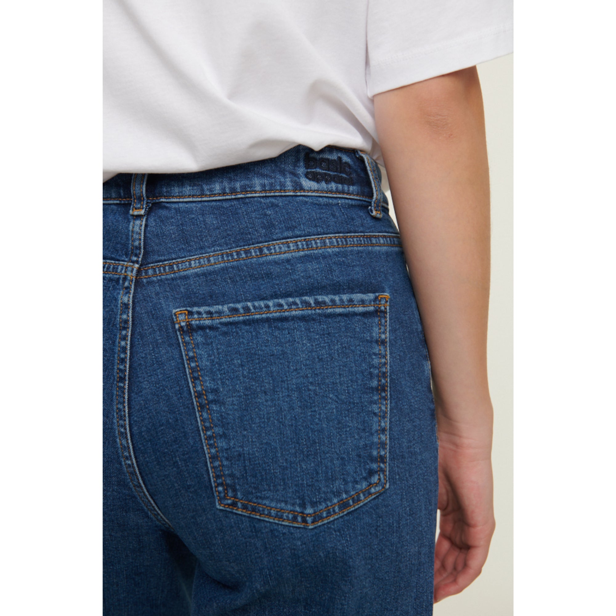 EA Jeans aus Bio-Baumwolle
