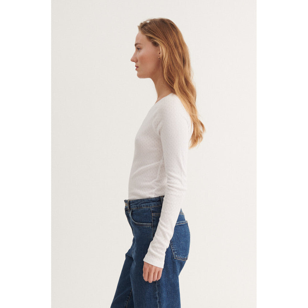 Langarmshirt ARENSE mit Lochmuster aus Bio-Baumwolle