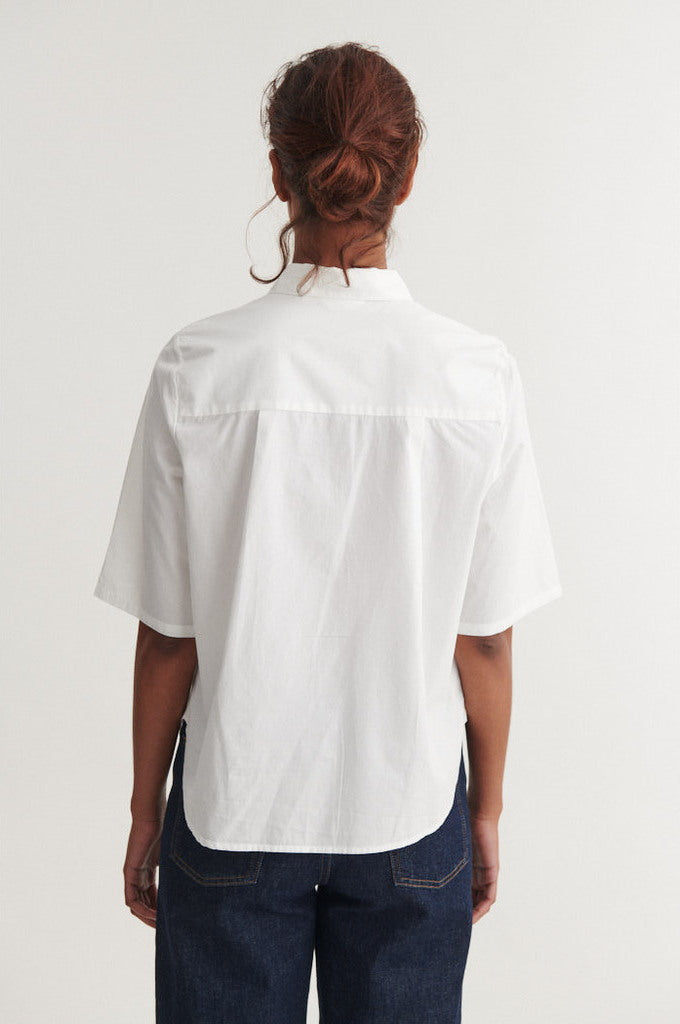 Kurzarm Bluse SILJE mit Knöpfen aus Bio-Baumwolle