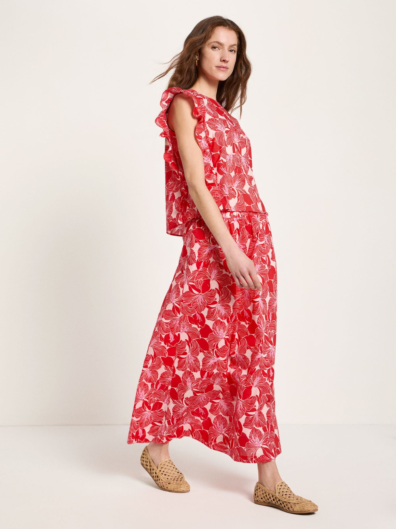 Blusenshirt mit Printmuster und Volant aus Bio-Baumwolle