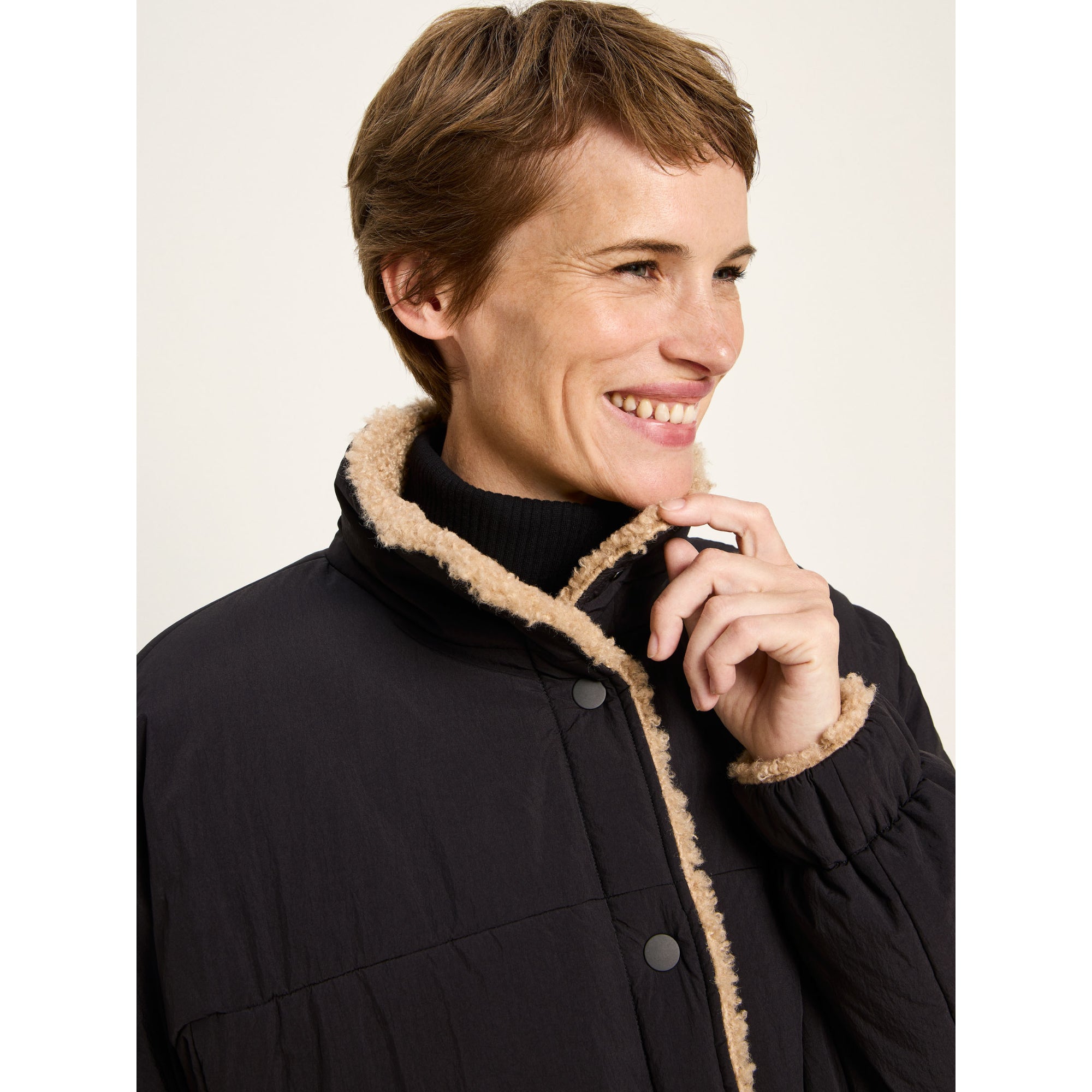 Wendejacke aus recyceltem Material GRS