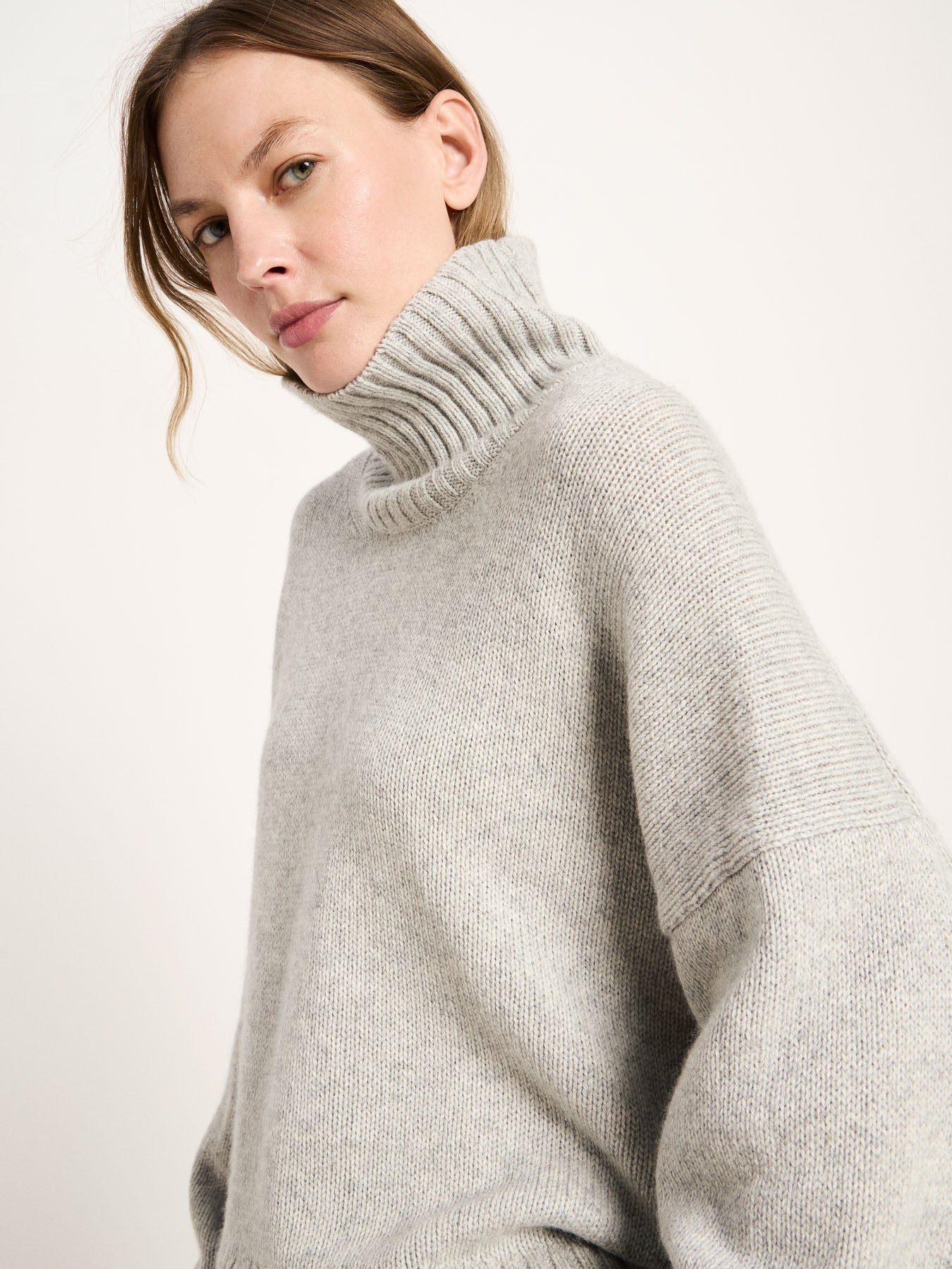 Oversize Pullover aus Bio-Schurwolle und Bio-Baumwolle (GOTS)