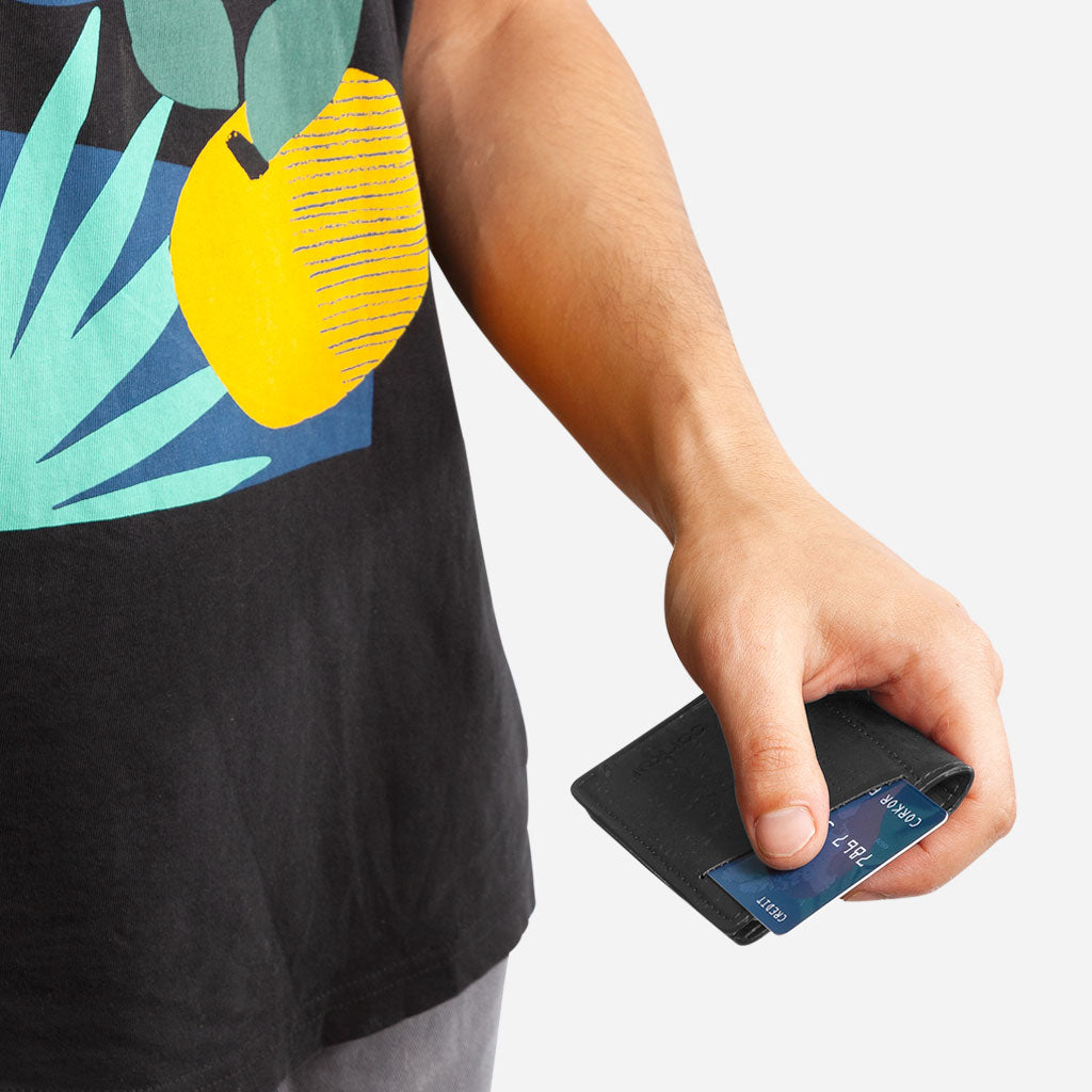 Schlanke Geldbörse mit Münzfach aus Kork