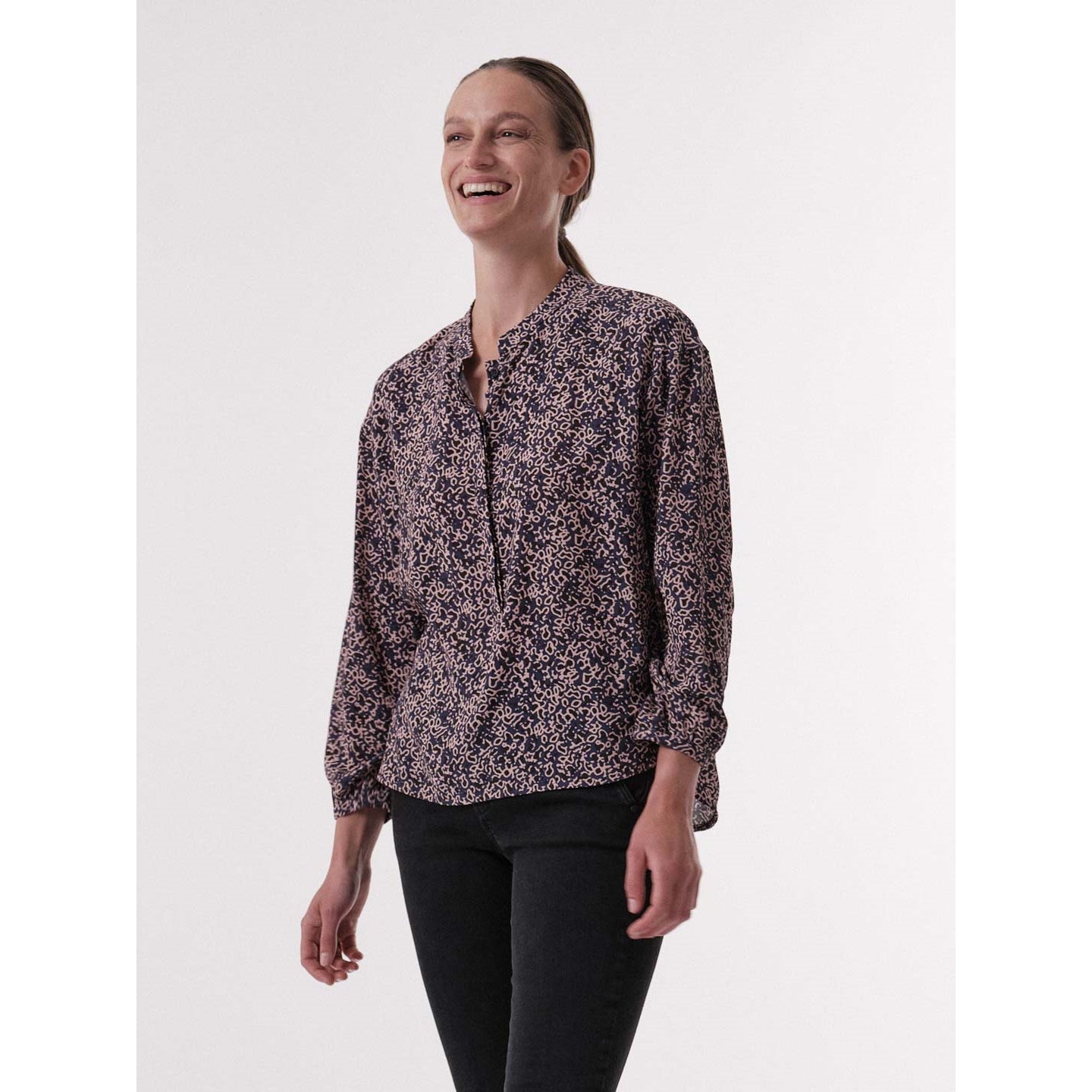 Bluse PRINT MINIMAL aus LENZING™ ECOVERO™