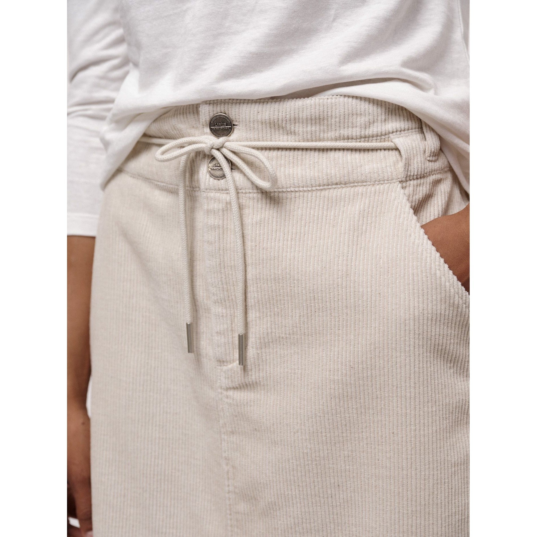 Kord-Rock in A-Linie mit hoher Taille