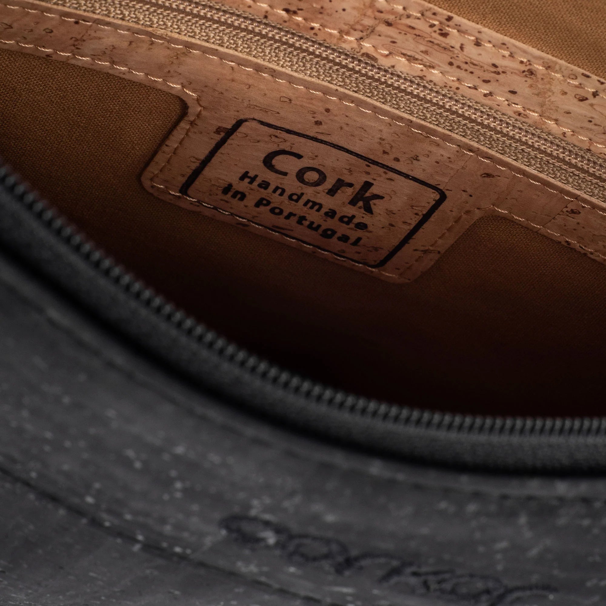 Kork Umhängetasche BLACK mit verstellbarem Gurt