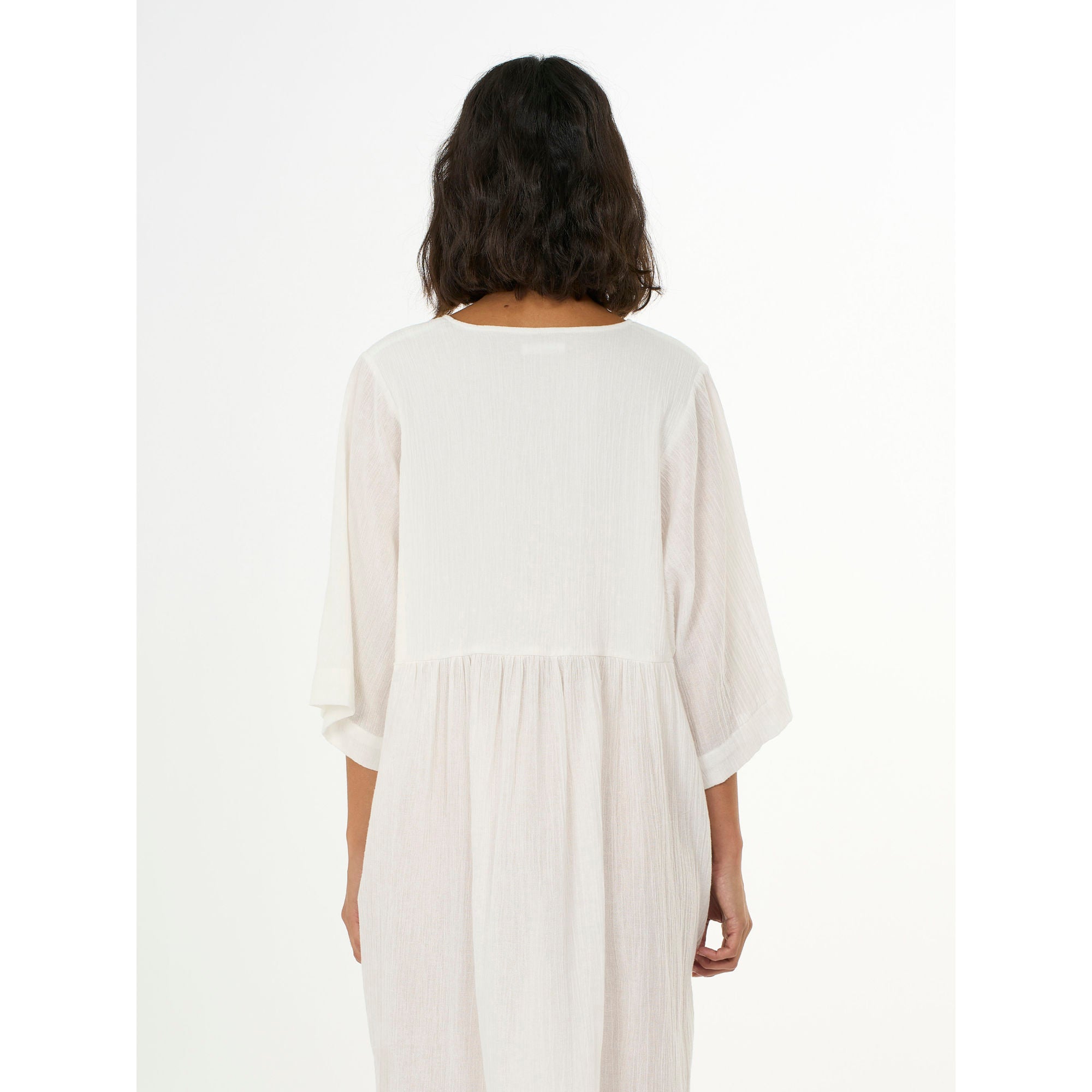 Crepe Kleid A-SHAPE aus Bio-Baumwolle