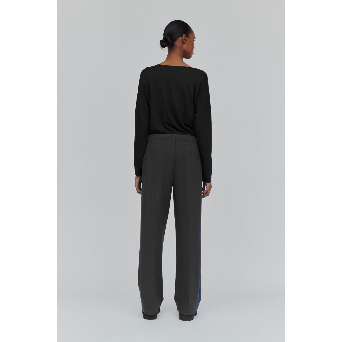 Langarmshirt V-Neck JOLINE aus Tencel™