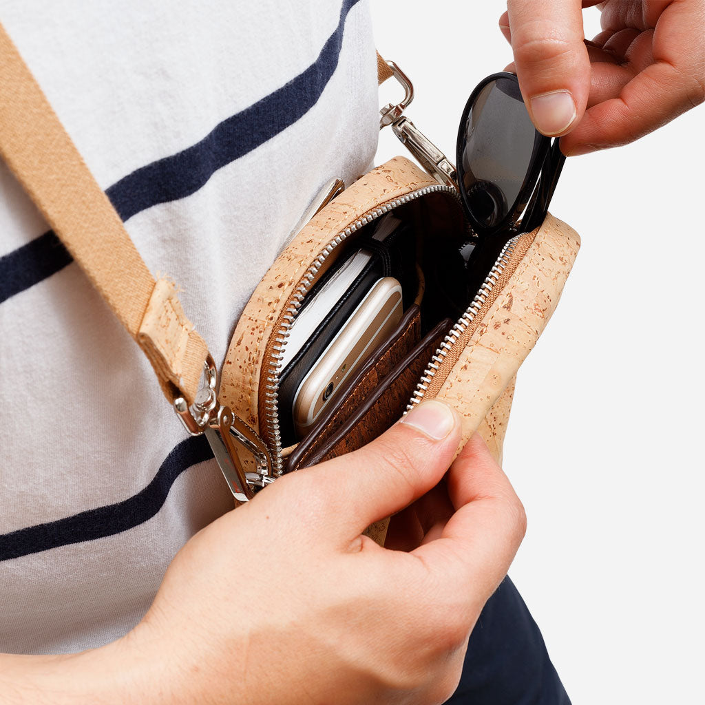 Kork Vertical Crossbody Tasche