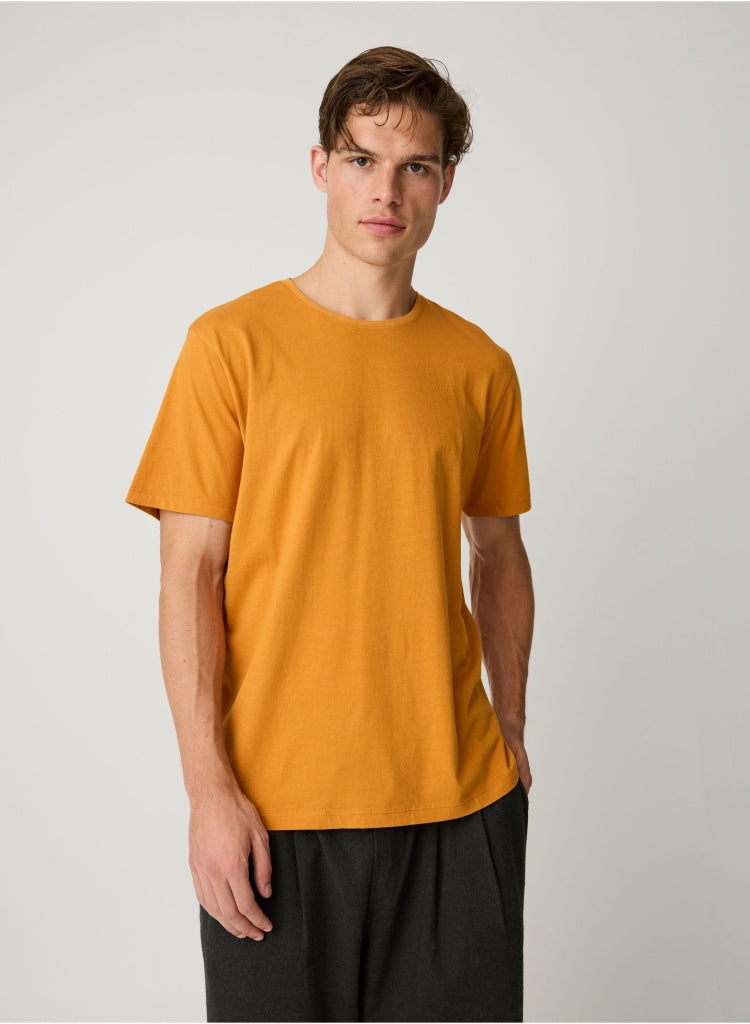 Basic T-Shirt aus Bio-Baumwolle