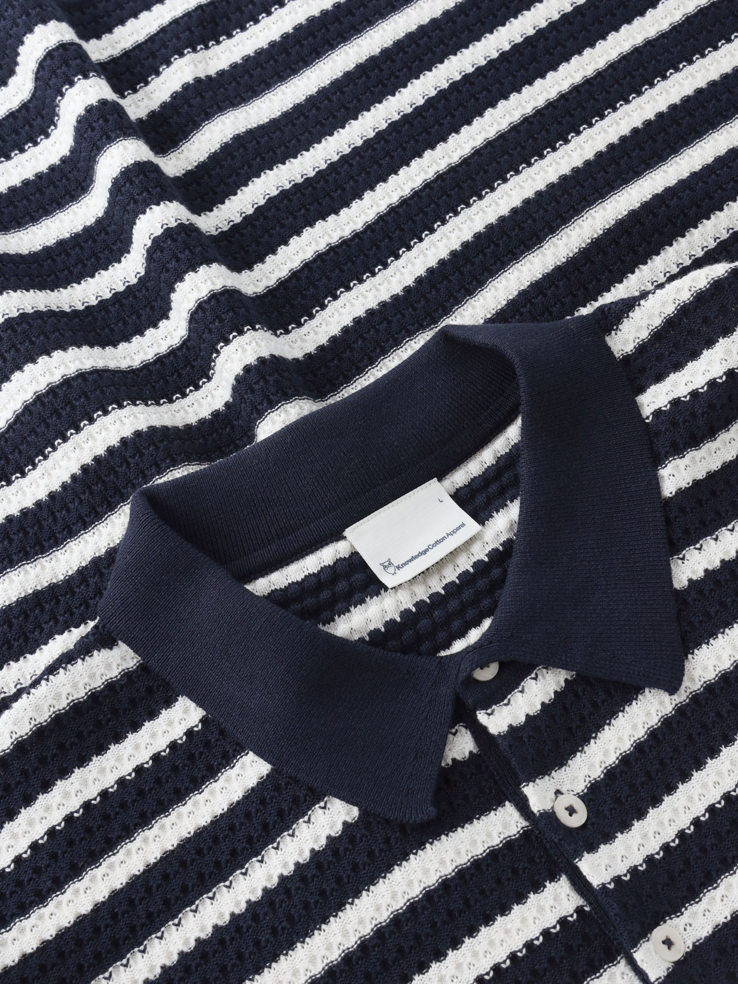 Gestricktes Langarm-Poloshirt mit Streifen aus Bio-Baumwolle