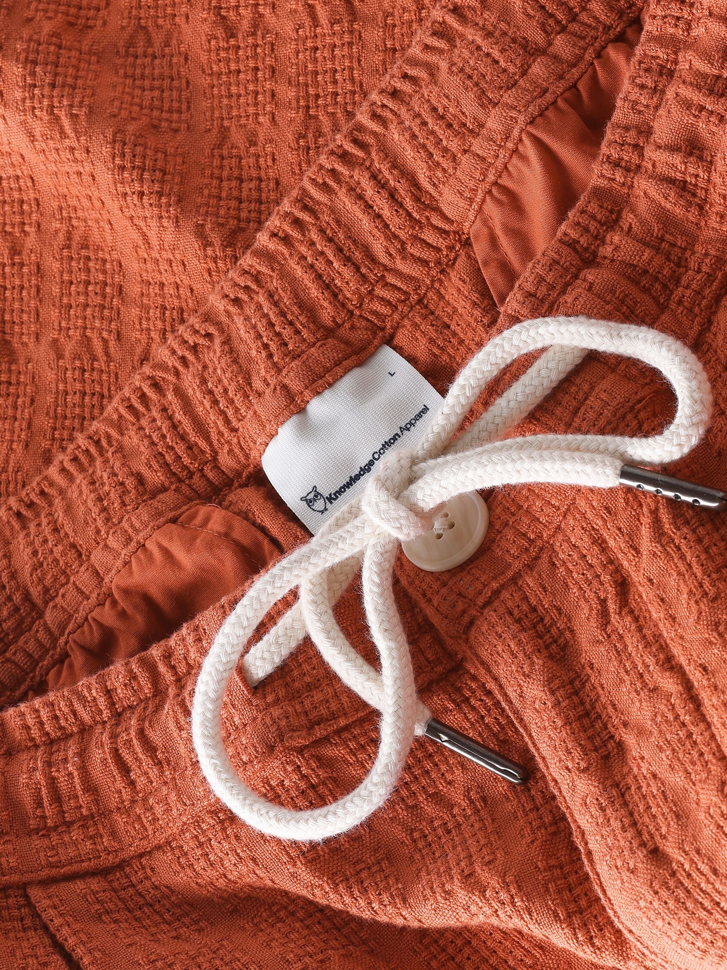 Lockere Shorts FIG mit Strucktur aus Bio-Baumwolle