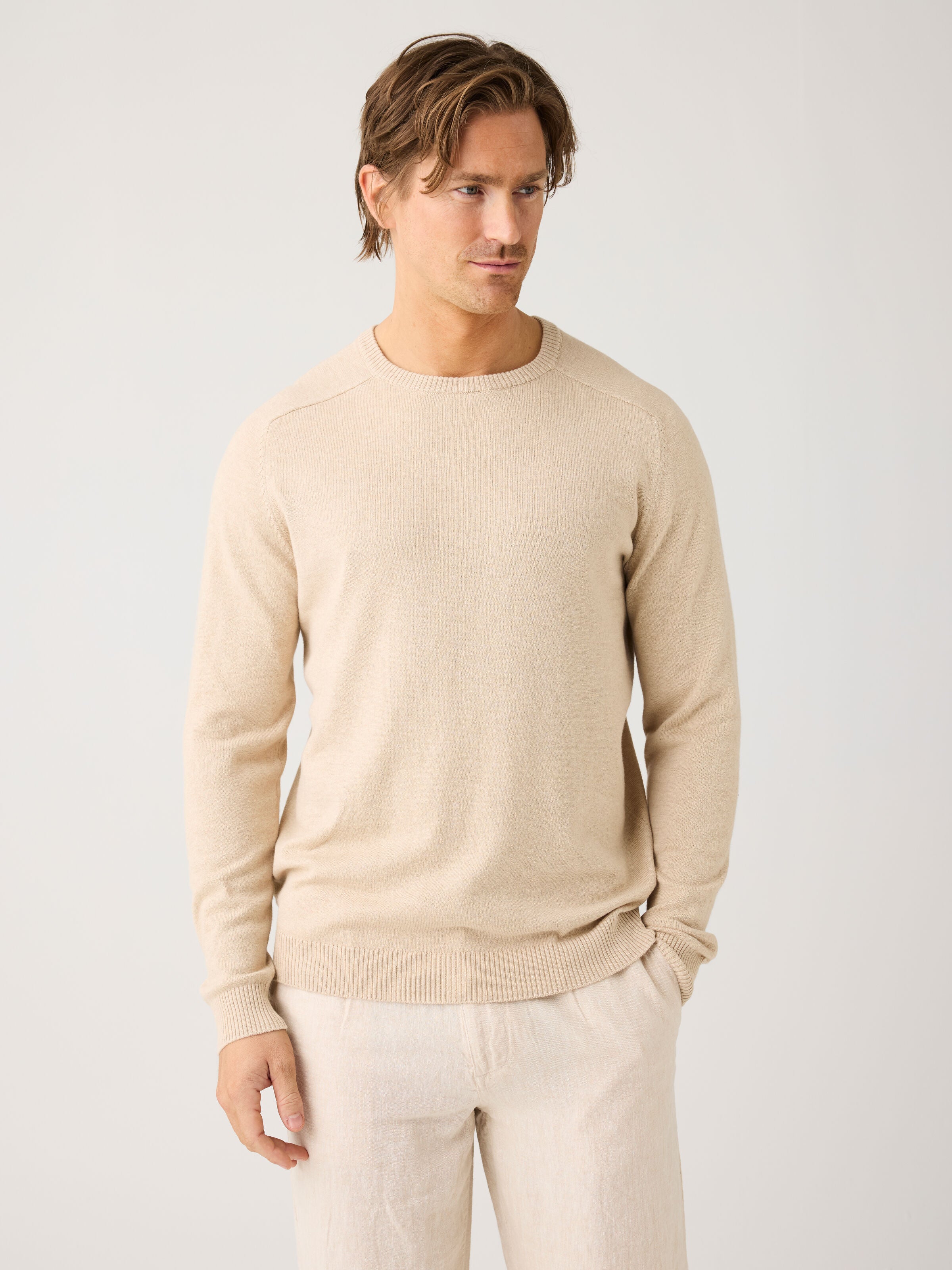Leichter Pullover mit Rundhalsausschnitt aus Bio-Baumwolle und Kaschmir