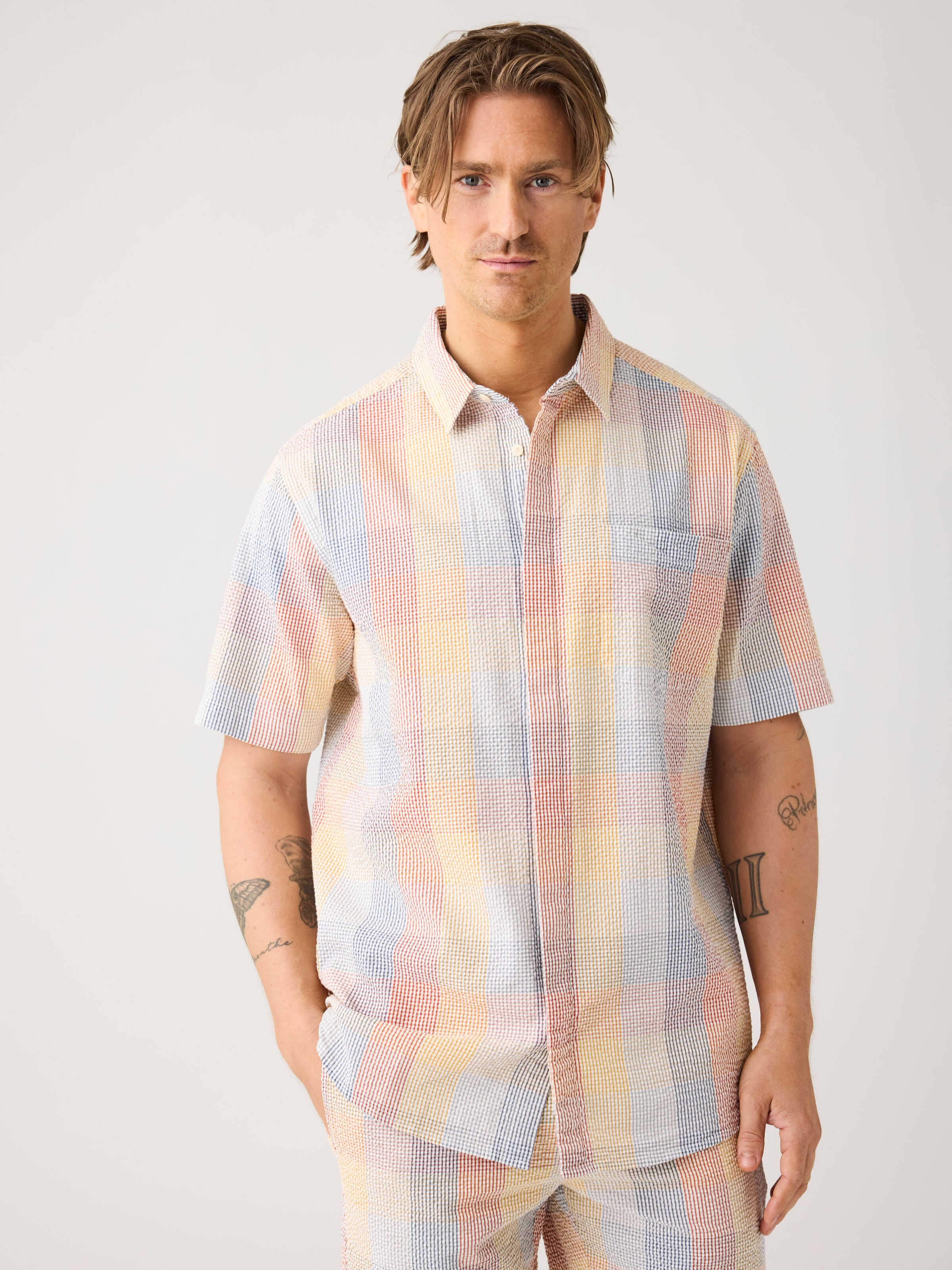 Lockeres kurzarm Seersucker-Hemd aus Bio-Baumwolle