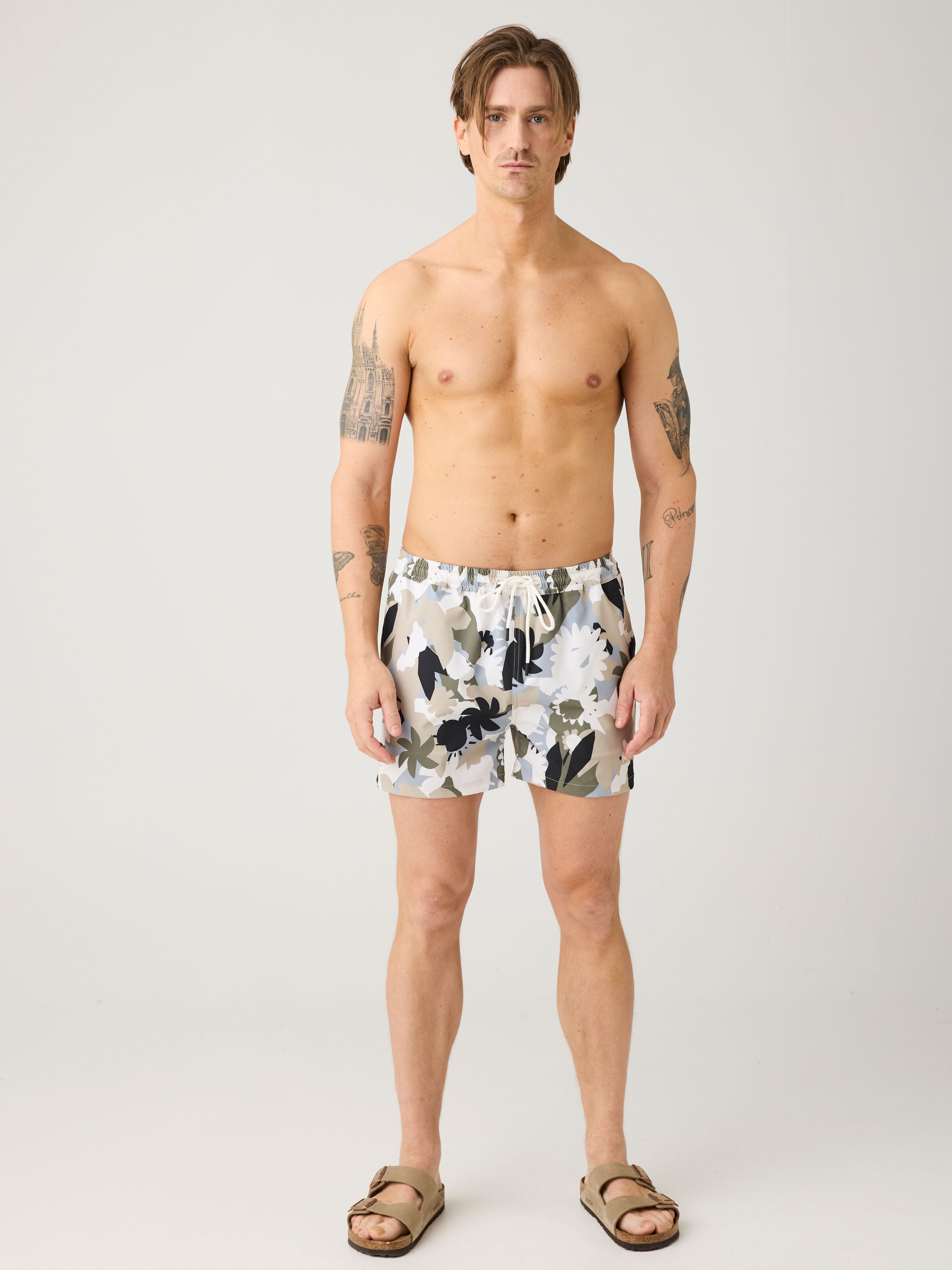 Mittellange Badehose mit Prints aus recyceltem Polyester