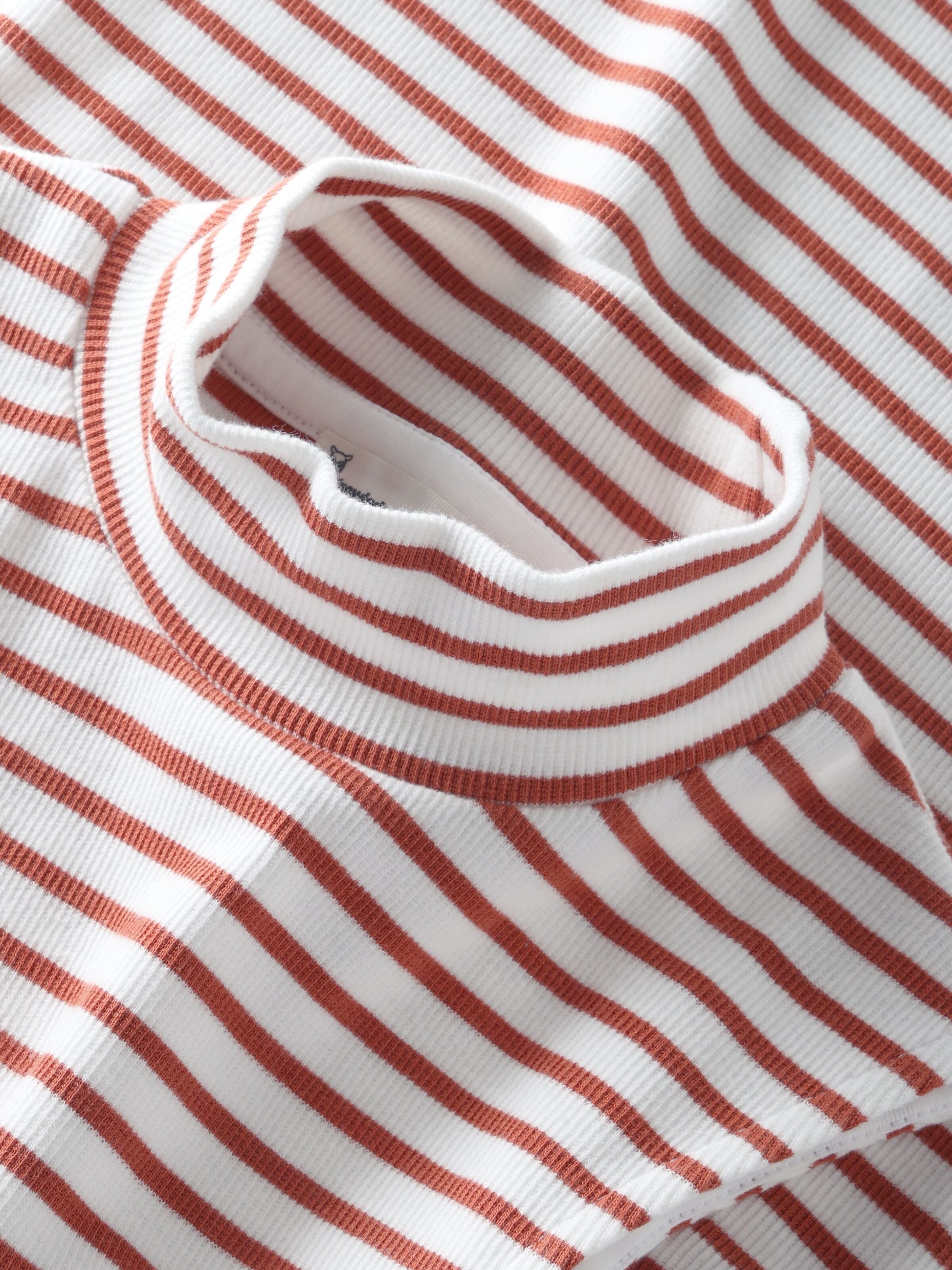 Ripptop HIGH NECK aus Bio-Baumwolle