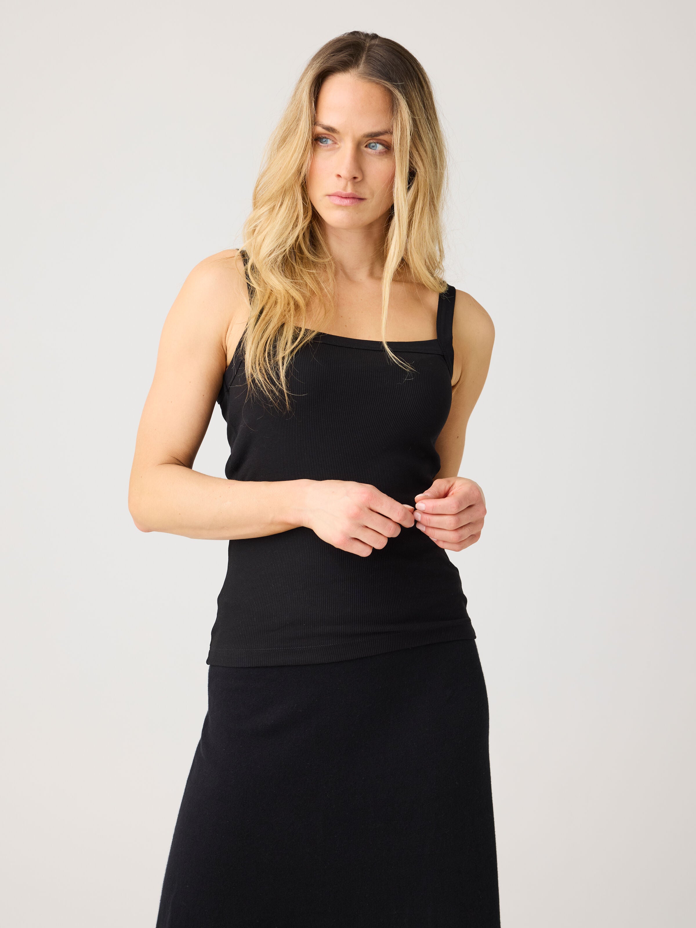 Trägertop RIB STRAB aus Bio-Baumwolle